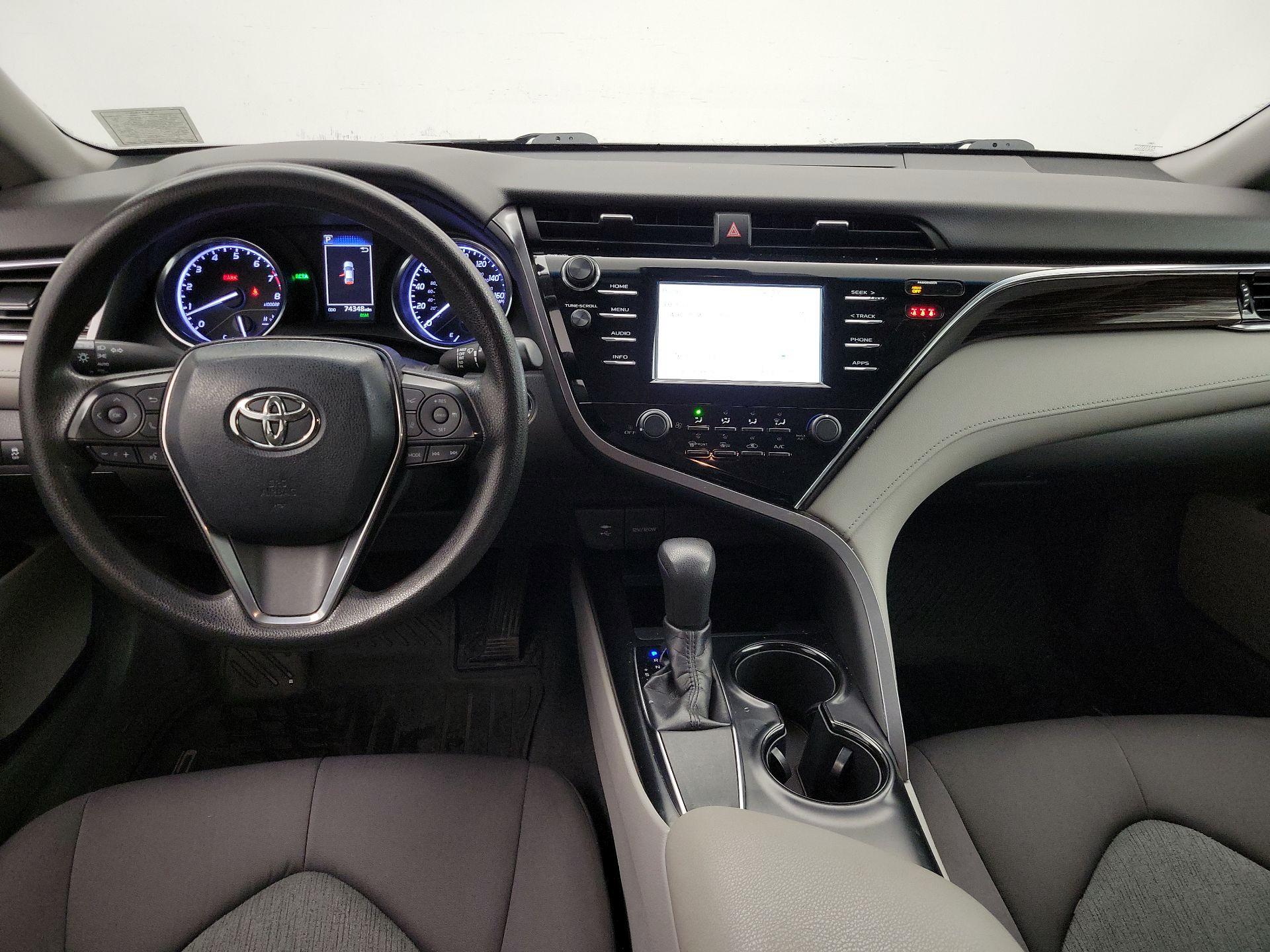 Thumbnail: 2018 Toyota Camry - 9