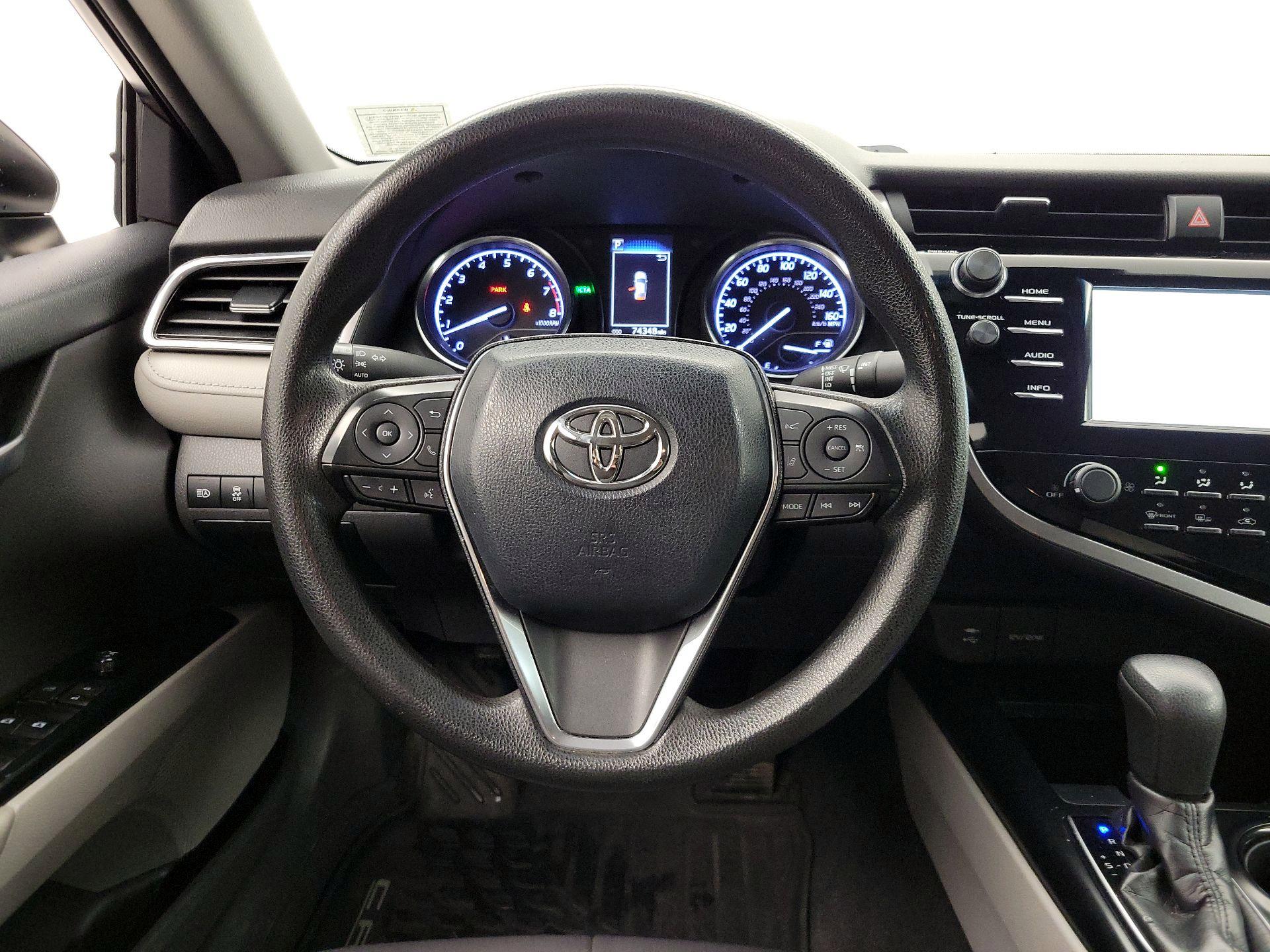 Thumbnail: 2018 Toyota Camry - 10