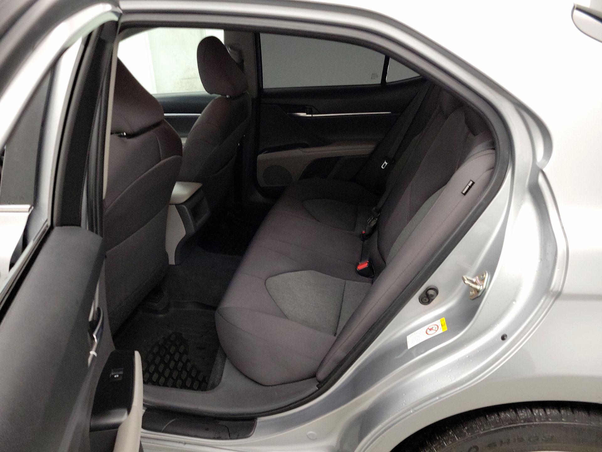 Thumbnail: 2018 Toyota Camry - 19