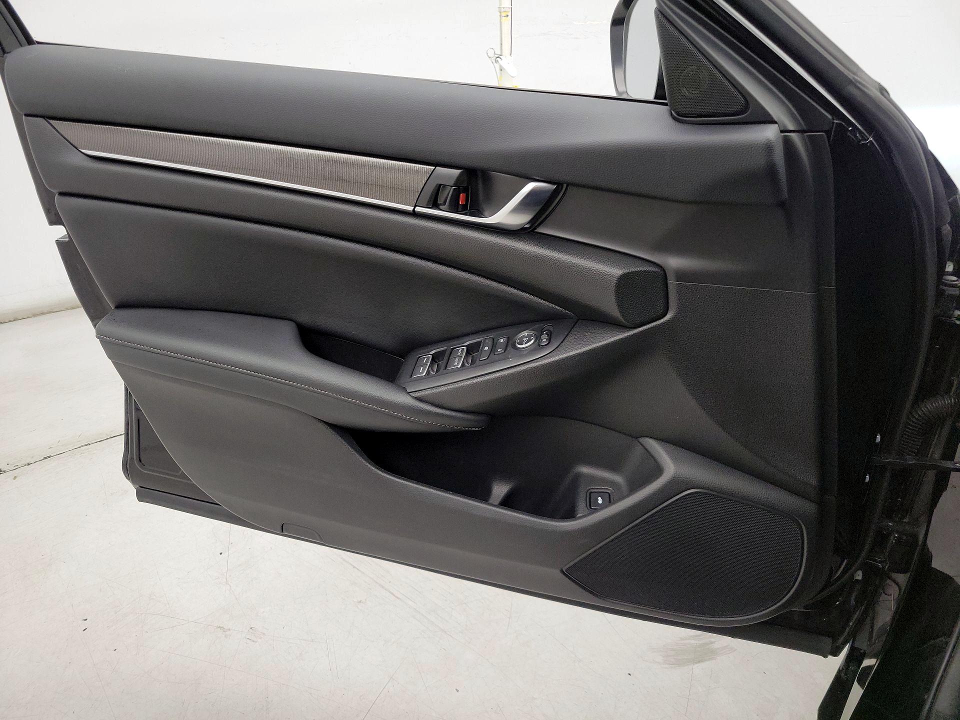 Thumbnail: 2022 Honda Accord - 12