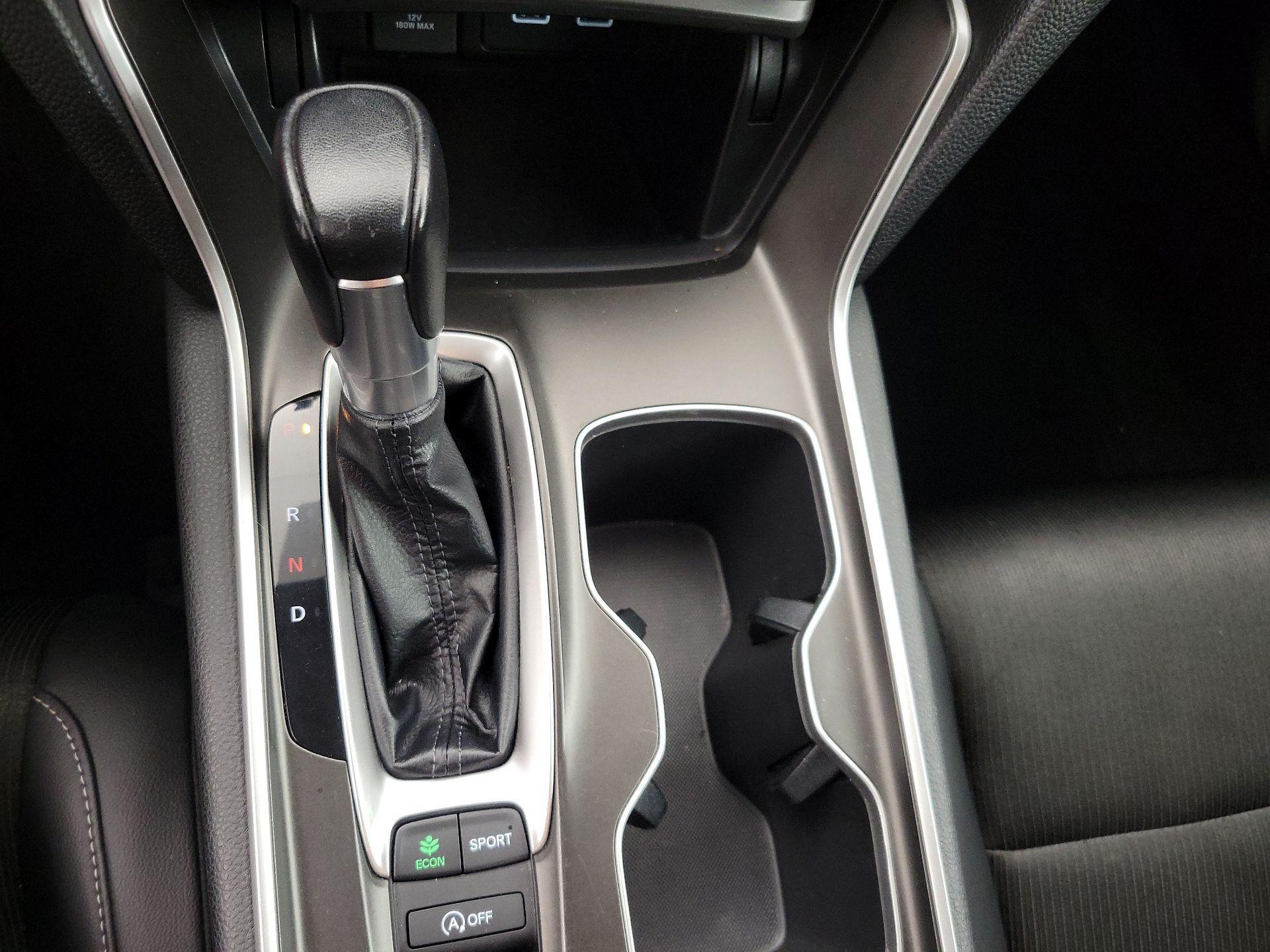 Thumbnail: 2022 Honda Accord - 17