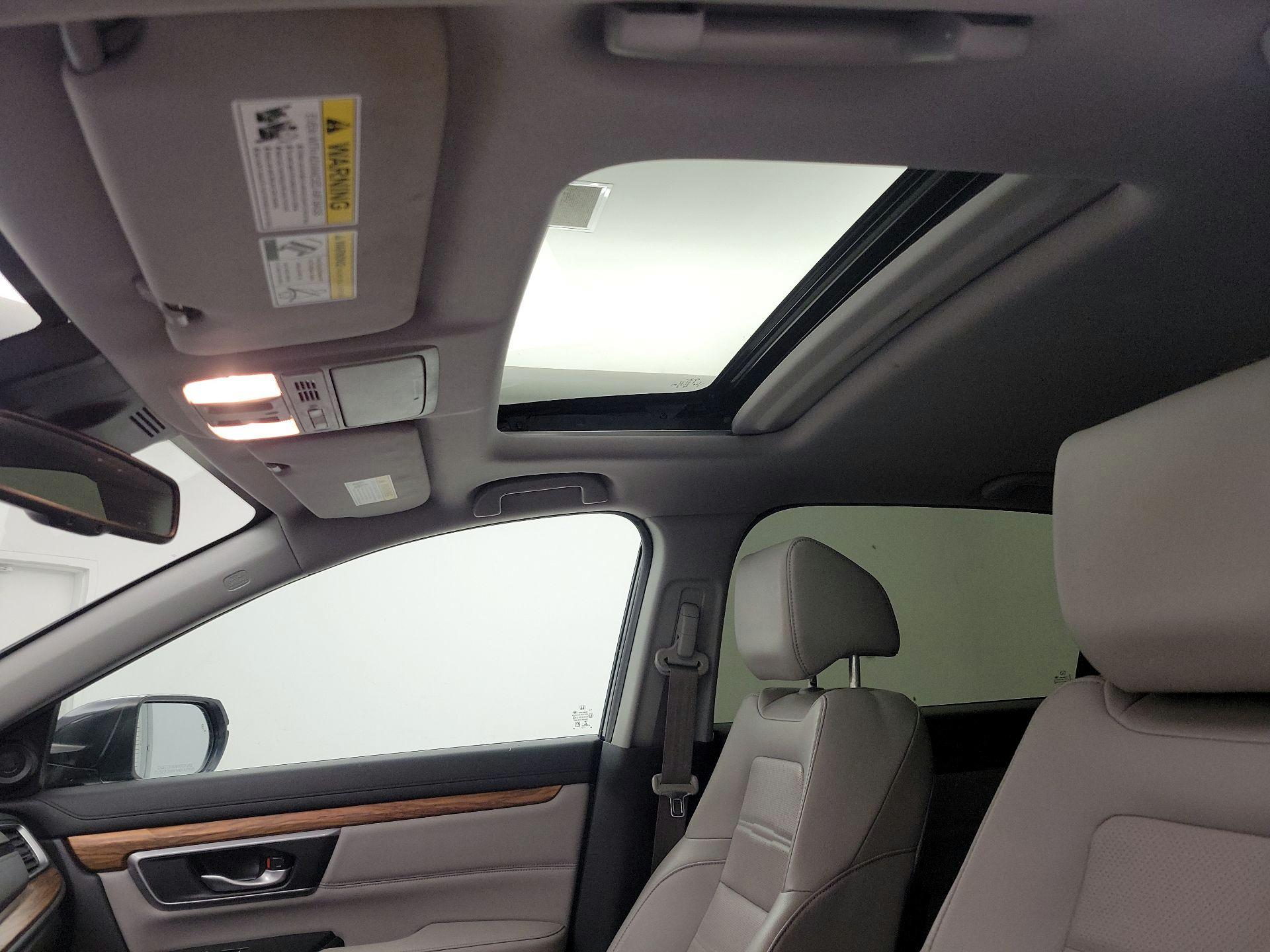 Thumbnail: 2017 Honda CR-V - 18