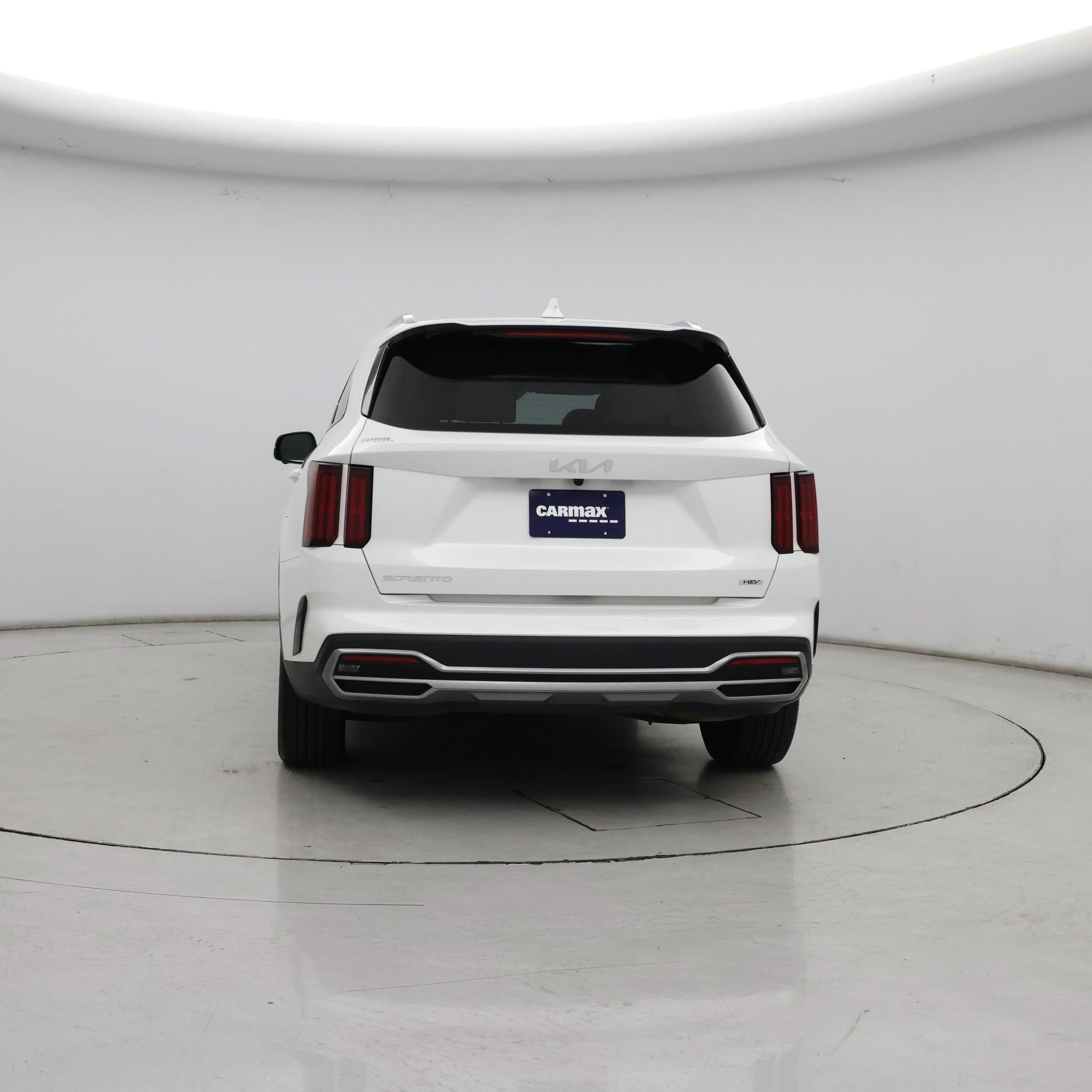 Thumbnail: 2023 Kia Sorento - 6