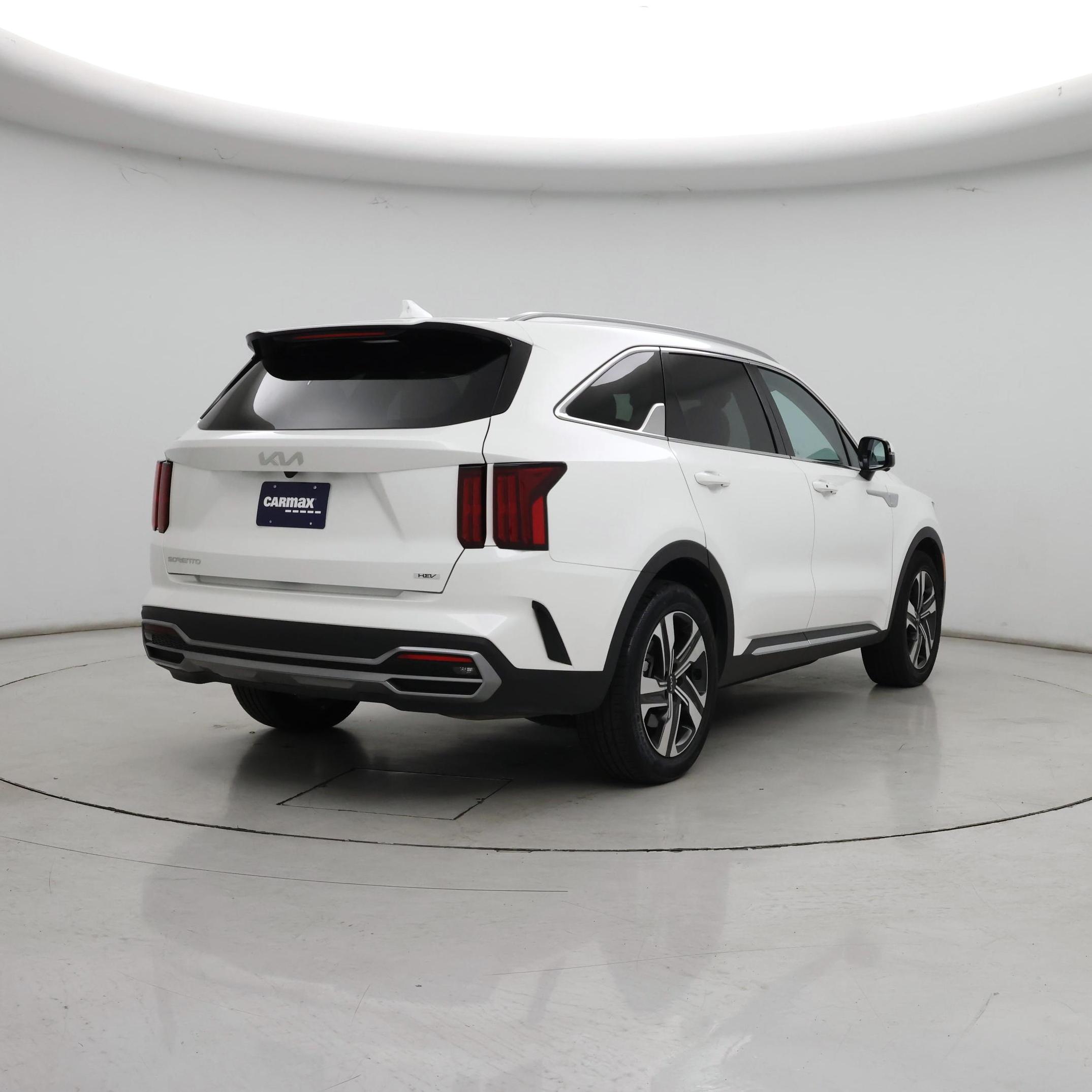 Thumbnail: 2023 Kia Sorento - 8