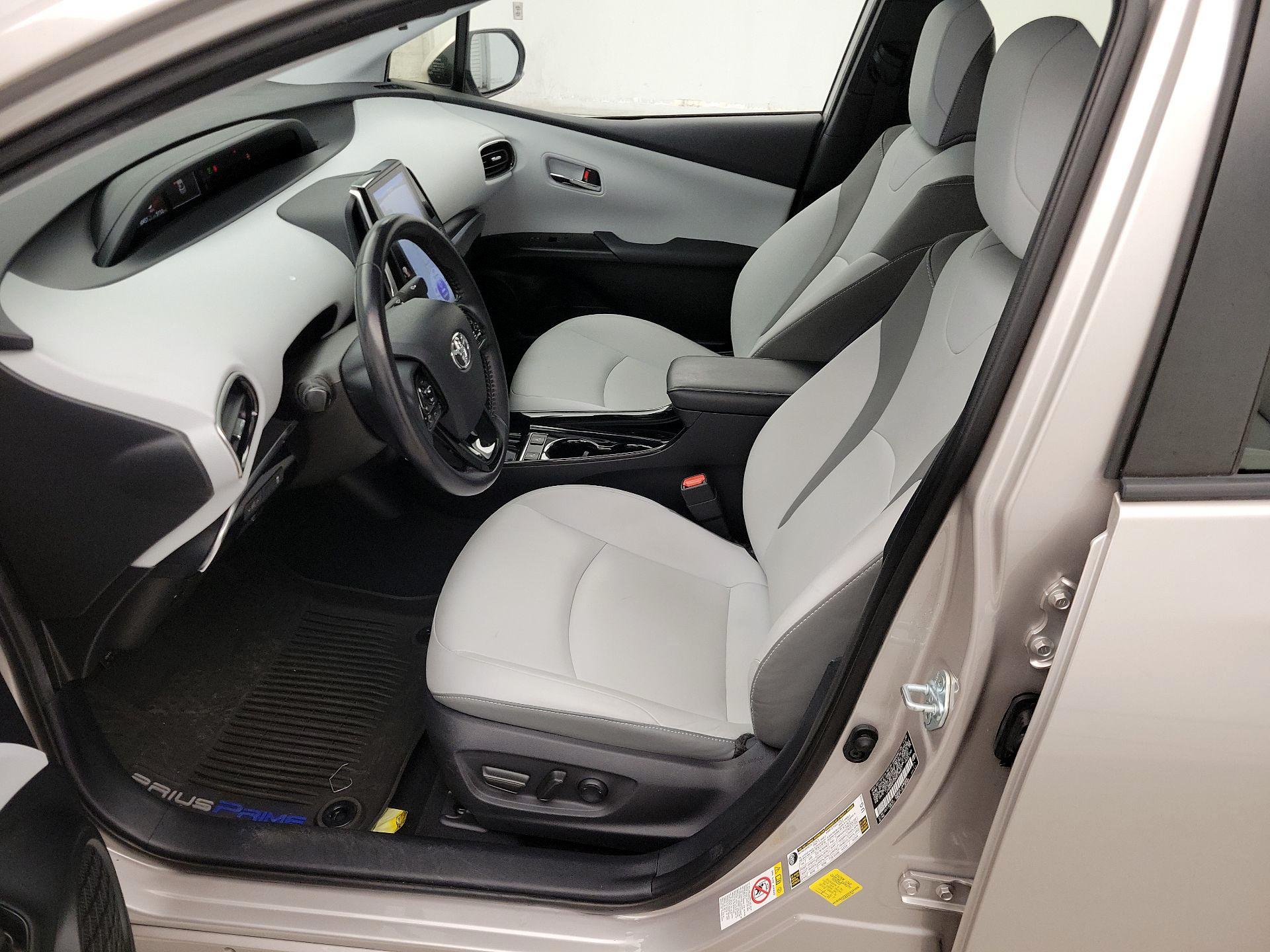 Thumbnail: 2021 Toyota Prius Prime - 11