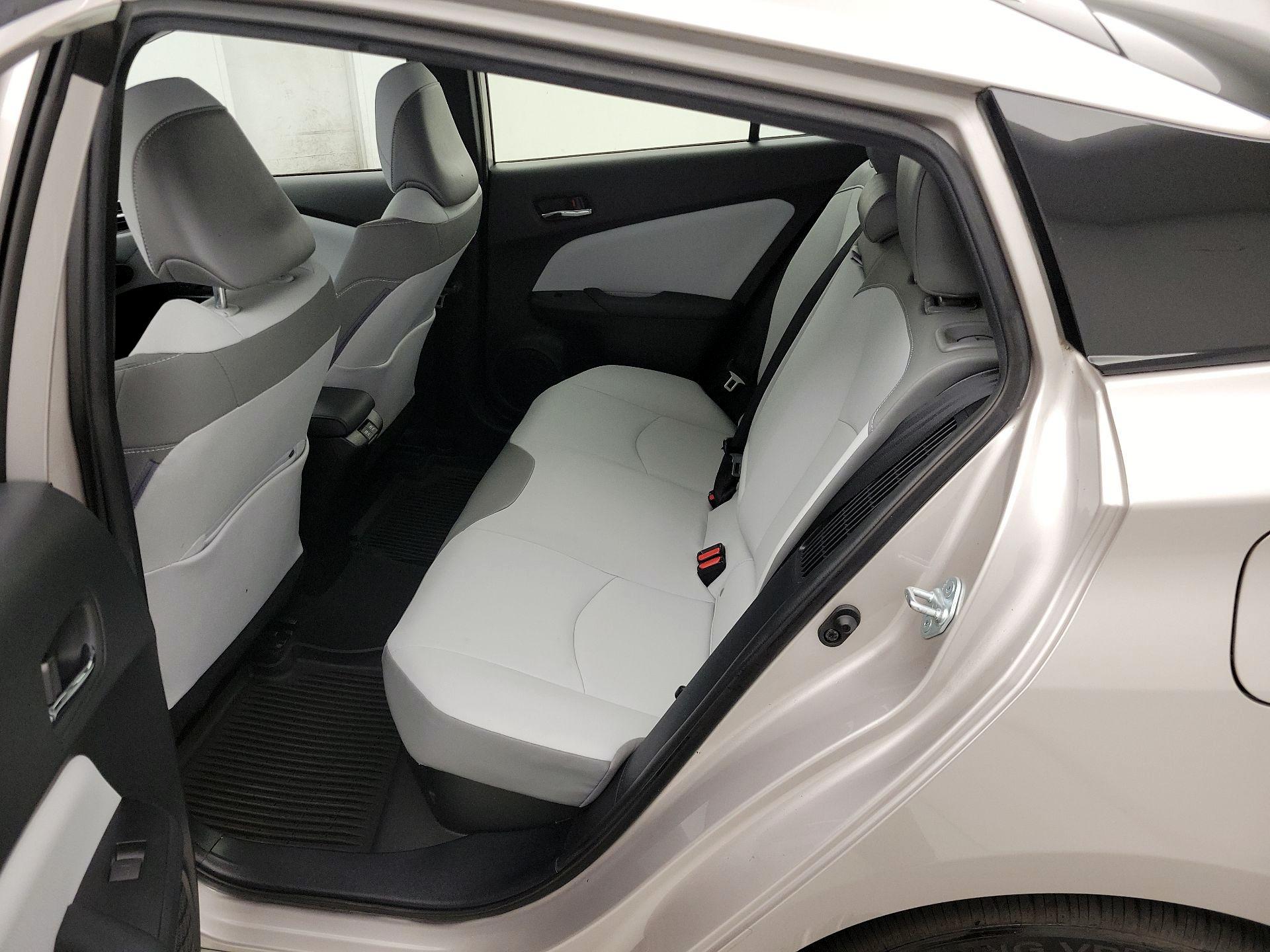 Thumbnail: 2021 Toyota Prius Prime - 20