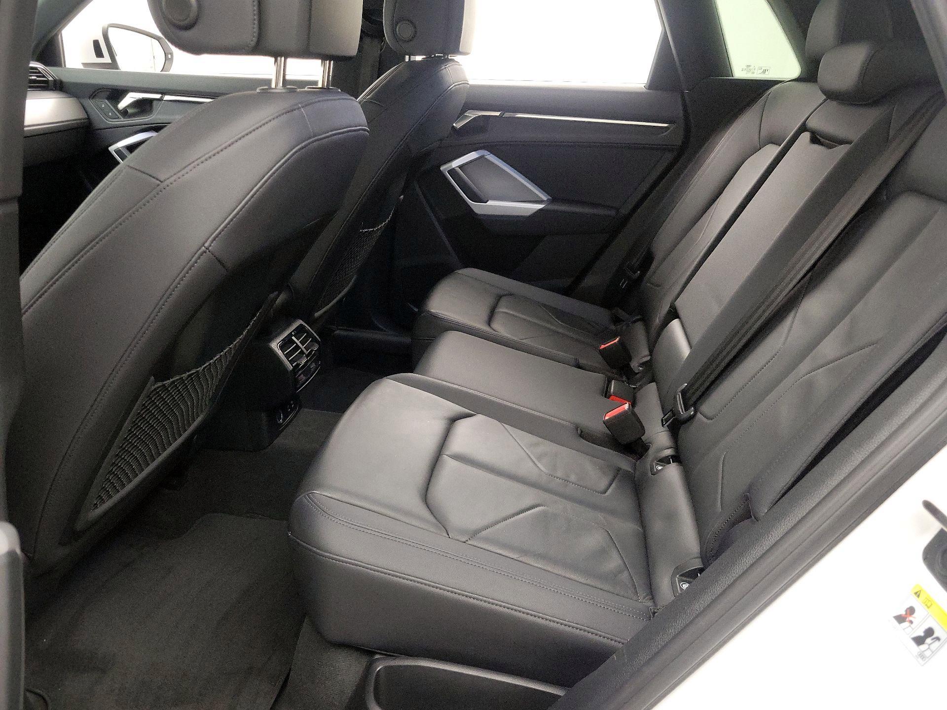 Thumbnail: 2024 Audi Q3 - 19