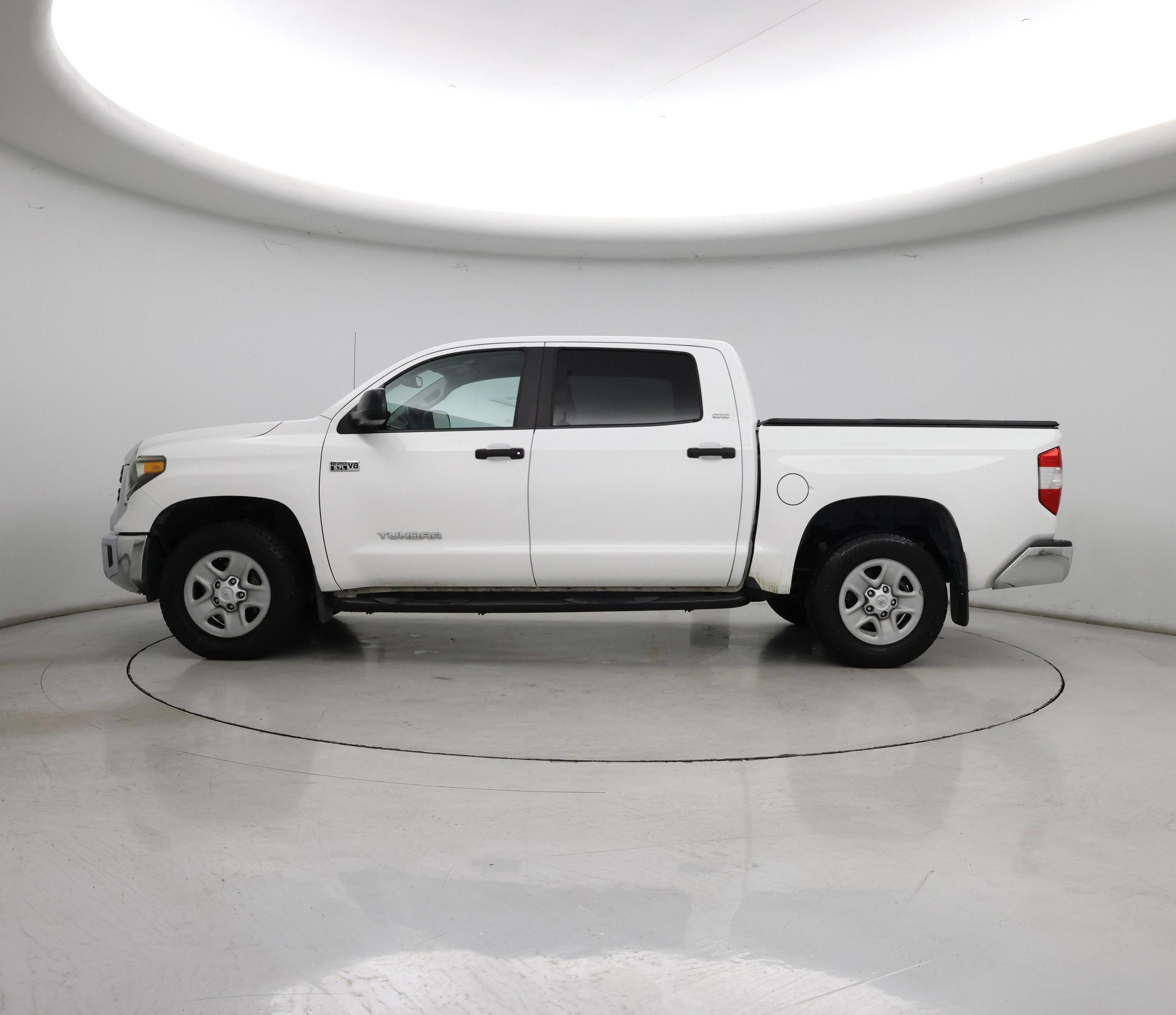 Thumbnail: 2019 Toyota Tundra - 3