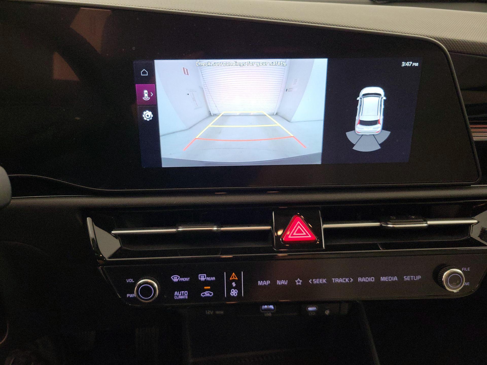 Thumbnail: 2025 Kia Niro - 15