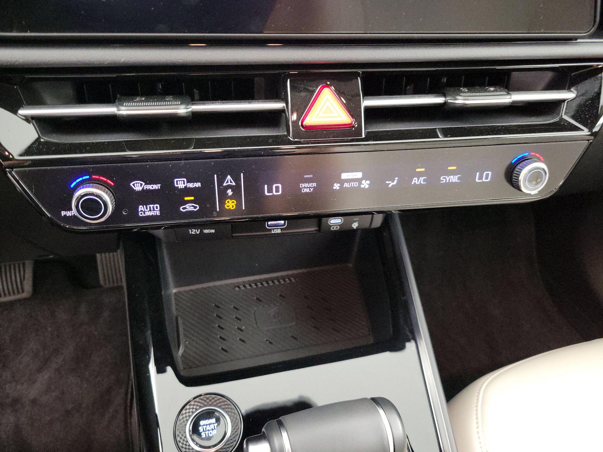 Thumbnail: 2025 Kia Niro - 17