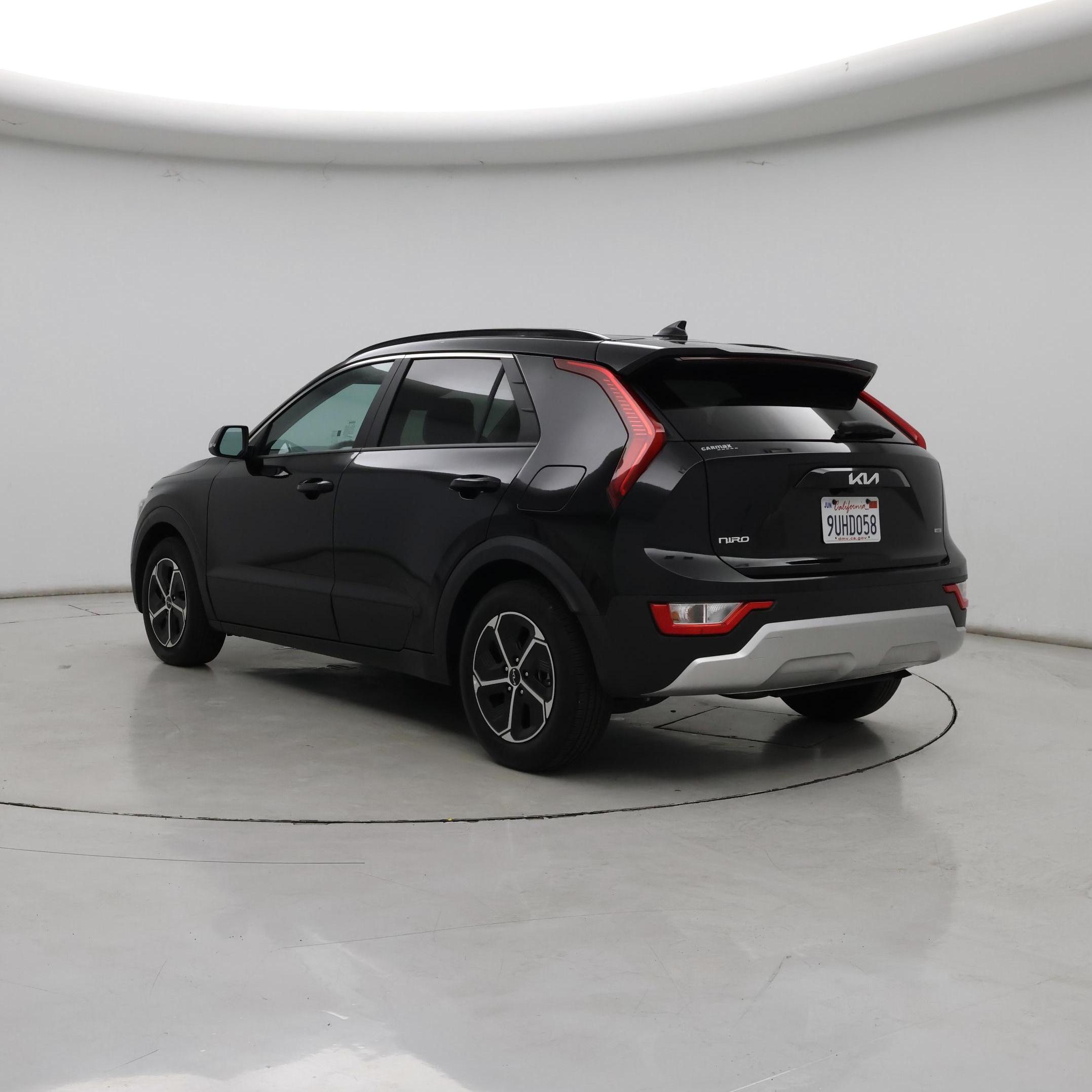 Thumbnail: 2025 Kia Niro - 2