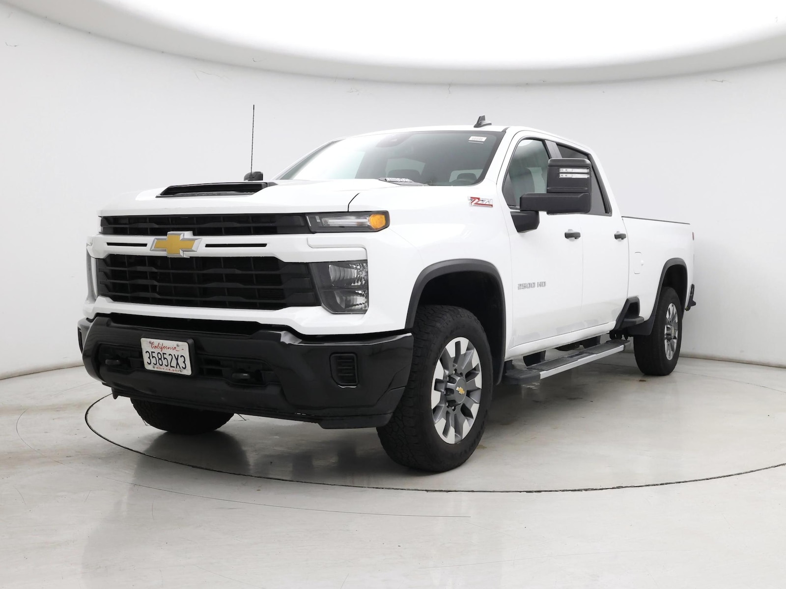 2024 Chevrolet Silverado 2500HD Custom - Photo 5