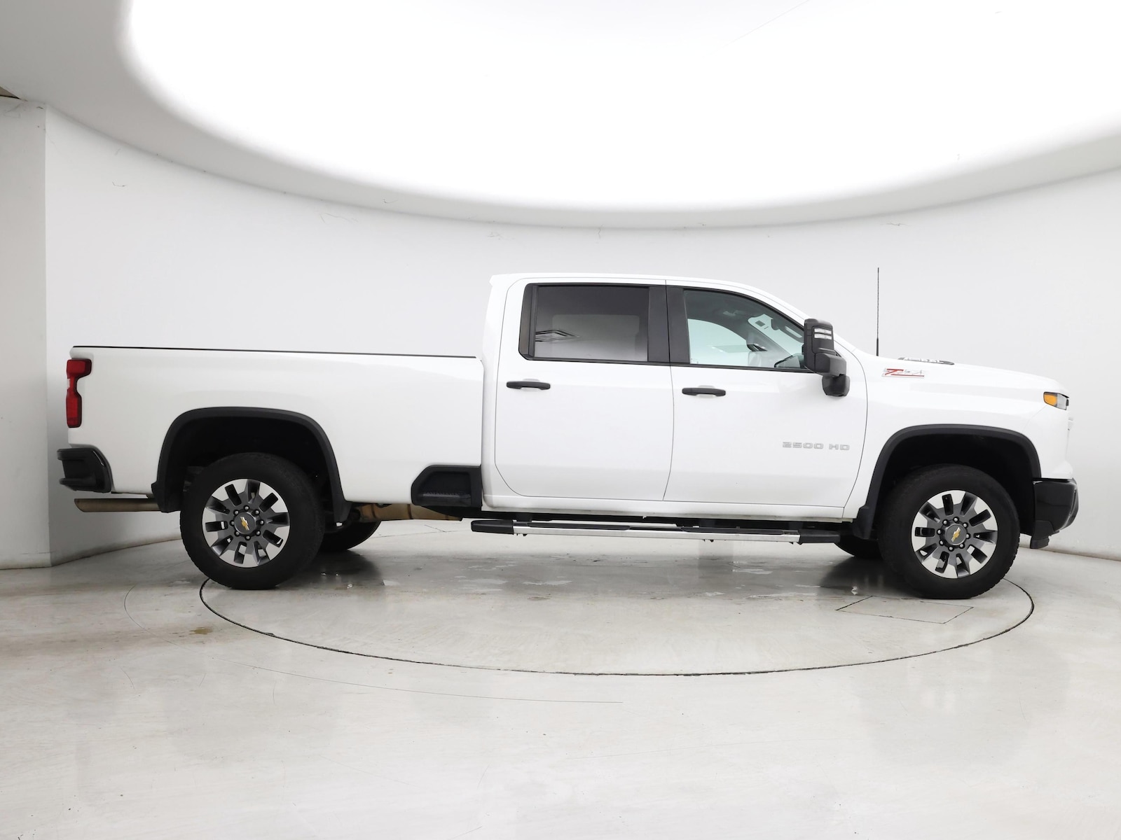 2024 Chevrolet Silverado 2500HD Custom - Photo 8