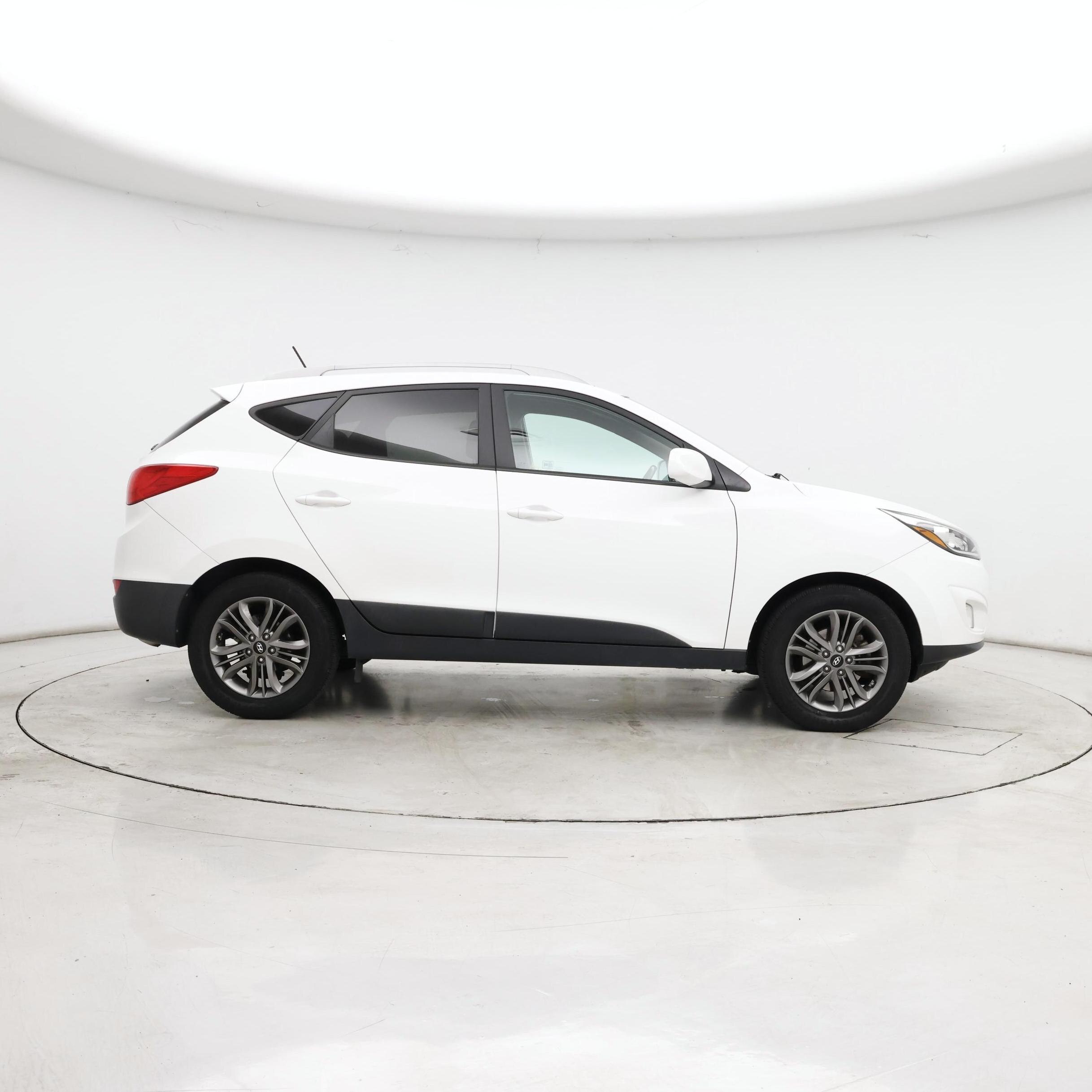 Thumbnail: 2015 Hyundai Tucson - 7
