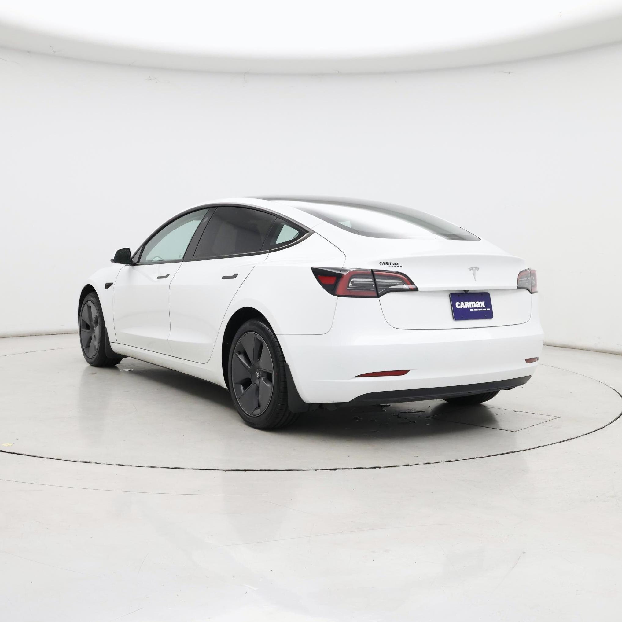 Thumbnail: 2023 Tesla Model 3 - 2