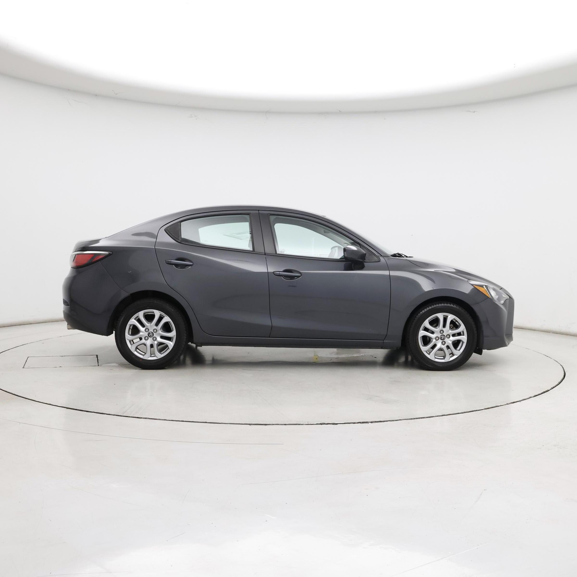 Thumbnail: 2017 Toyota Yaris iA - 7
