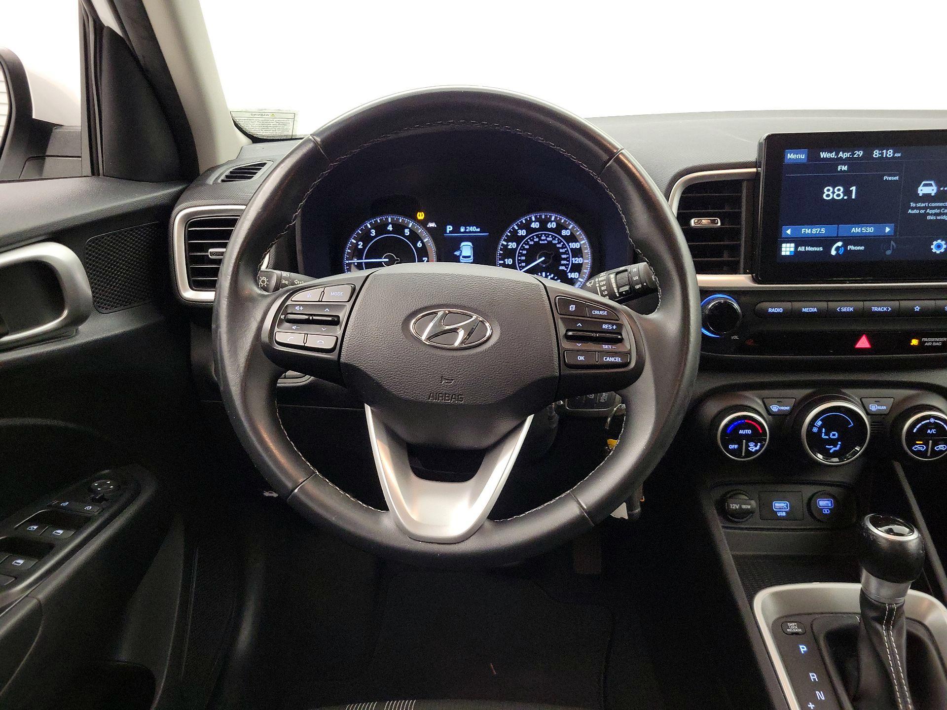 Thumbnail: 2021 Hyundai Venue - 10