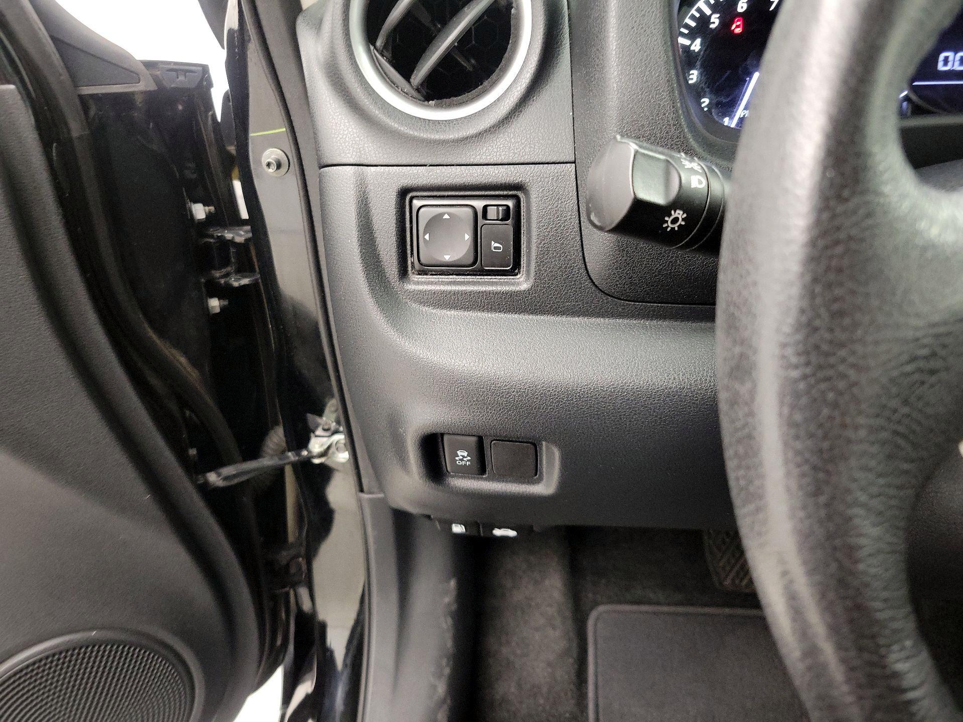 Thumbnail: 2019 Nissan Versa Note - 13