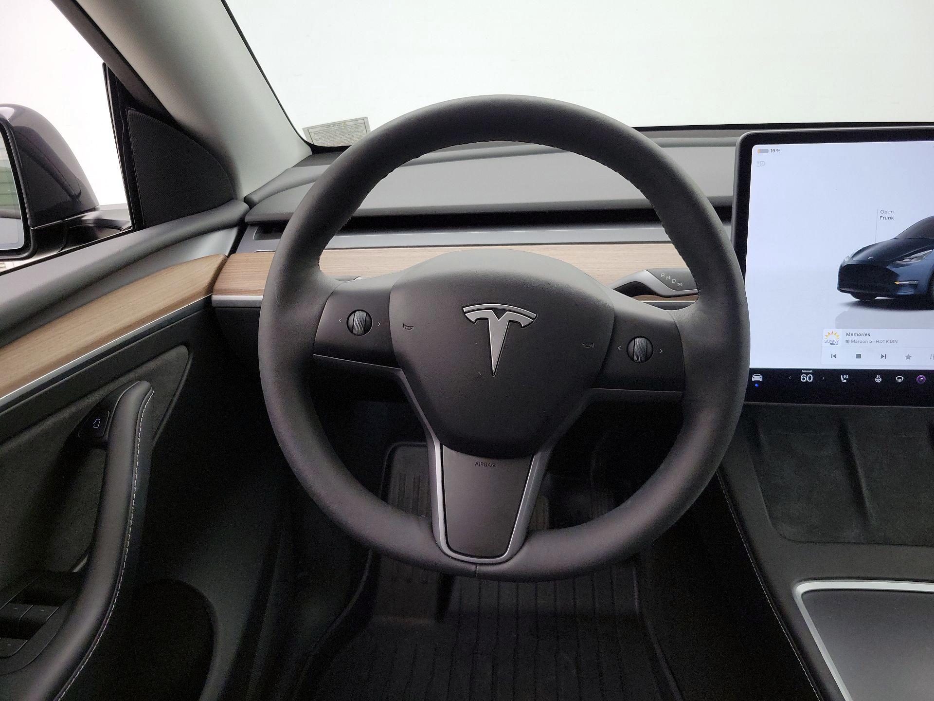 Thumbnail: 2024 Tesla Model Y - 10