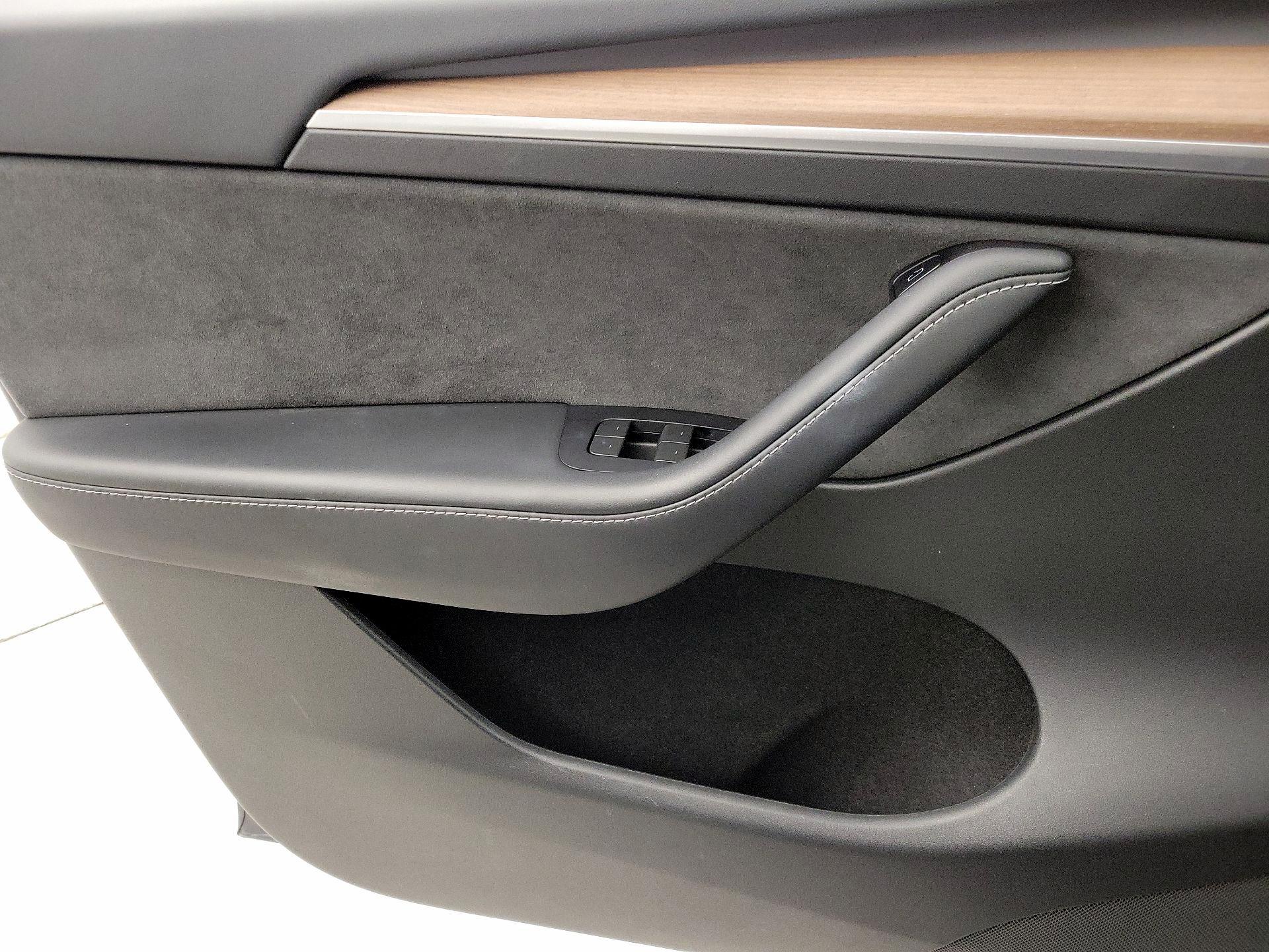 Thumbnail: 2024 Tesla Model Y - 12