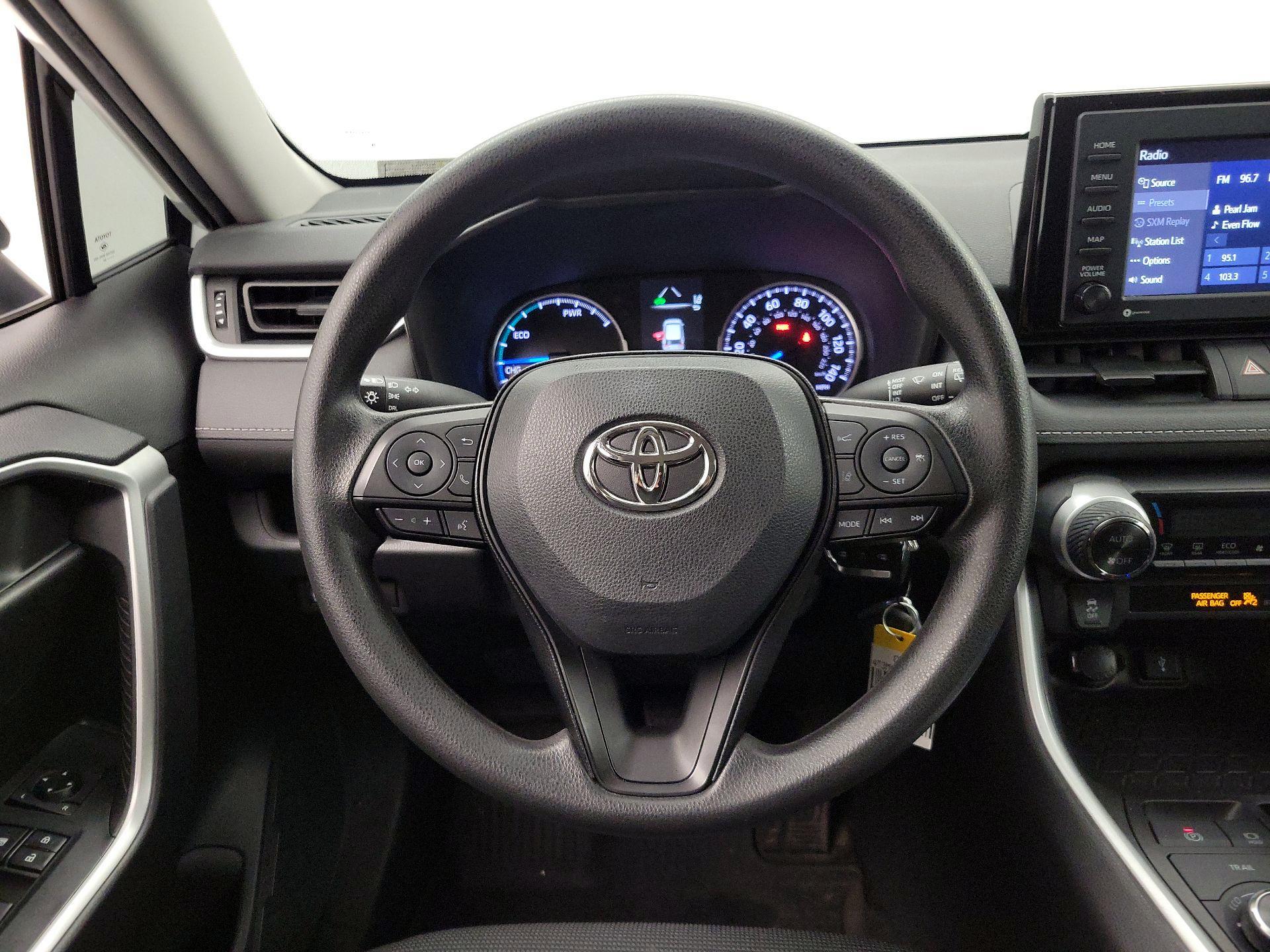 Thumbnail: 2022 Toyota RAV4 - 10