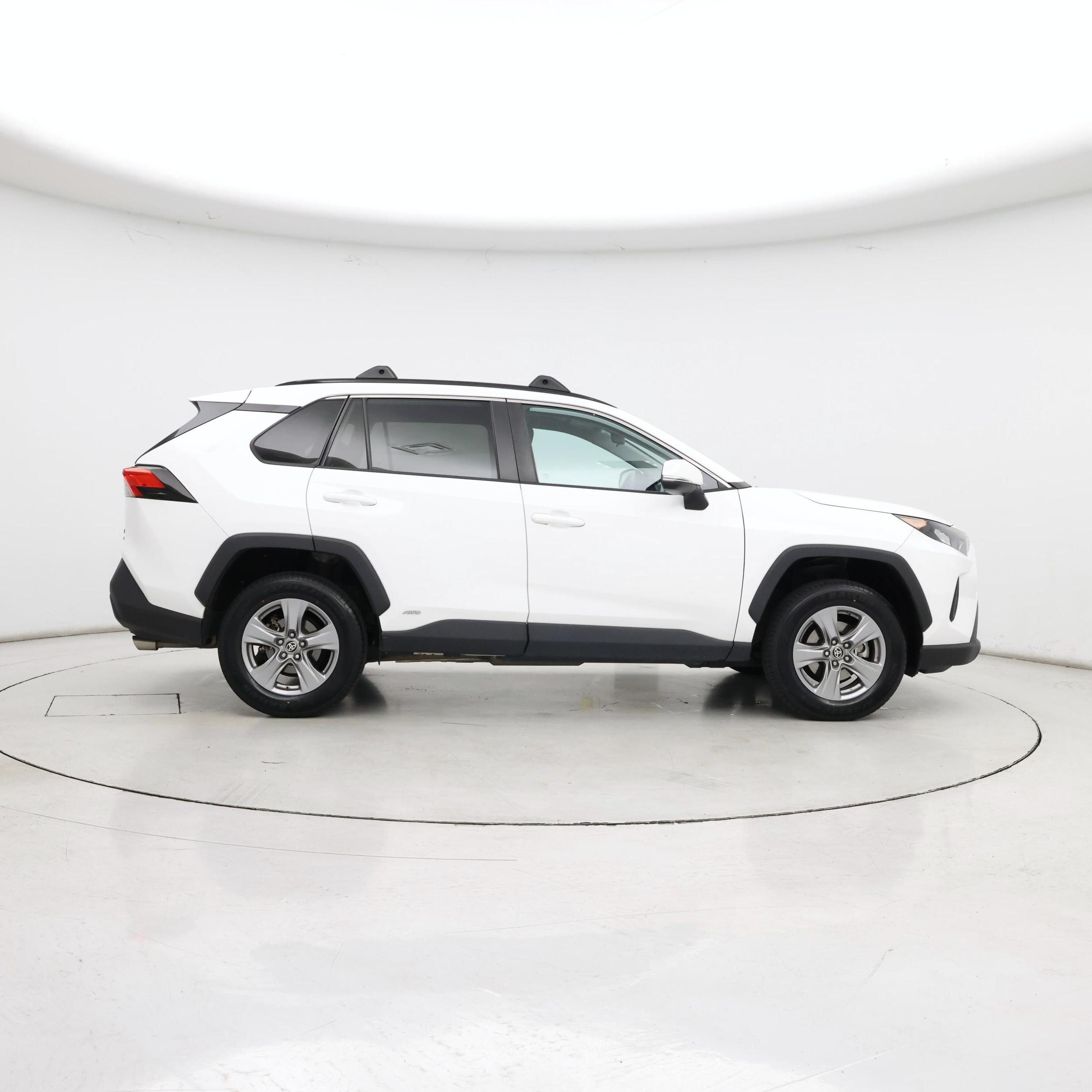 Thumbnail: 2022 Toyota RAV4 - 7
