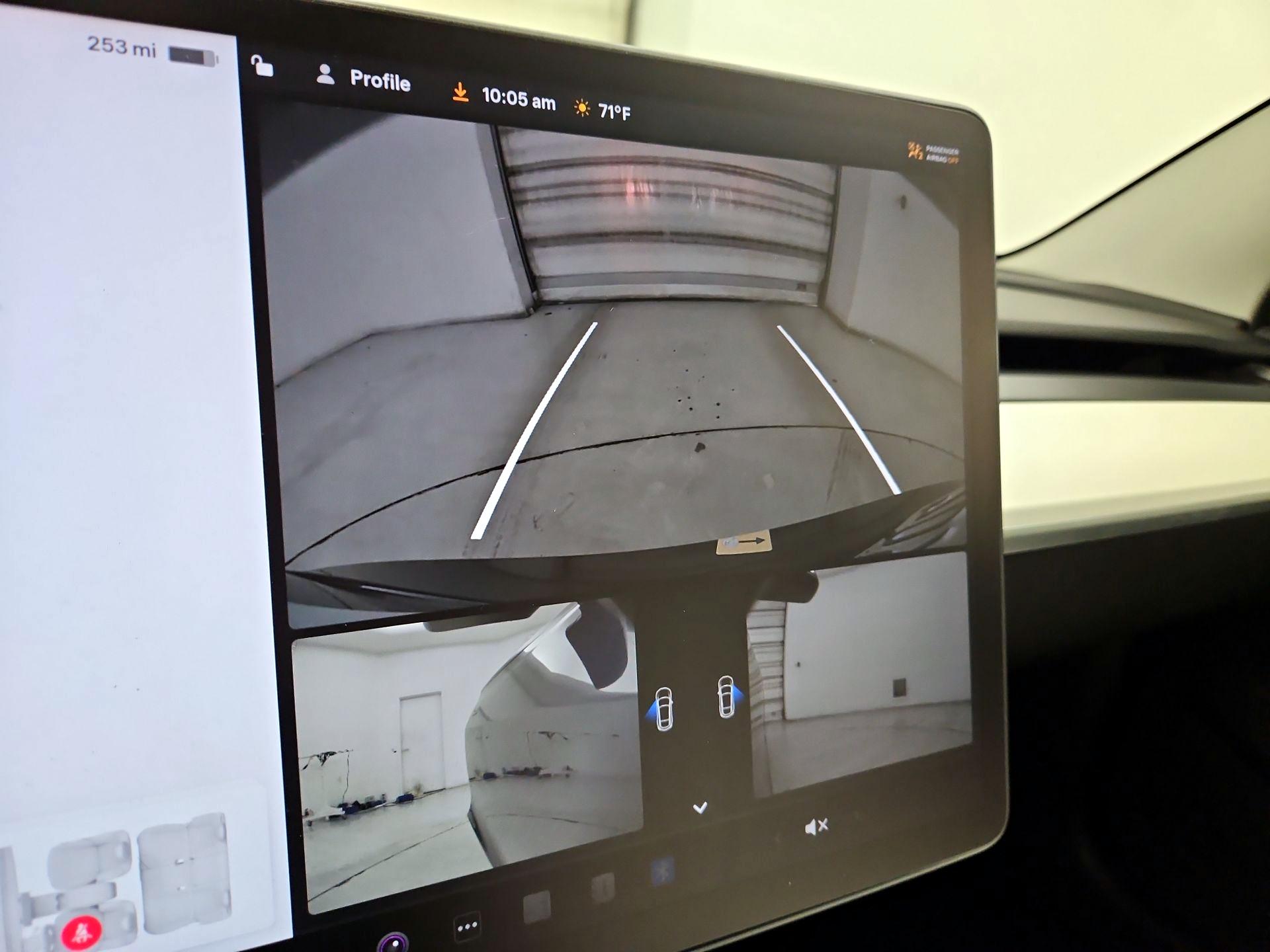 Thumbnail: 2022 Tesla Model 3 - 14