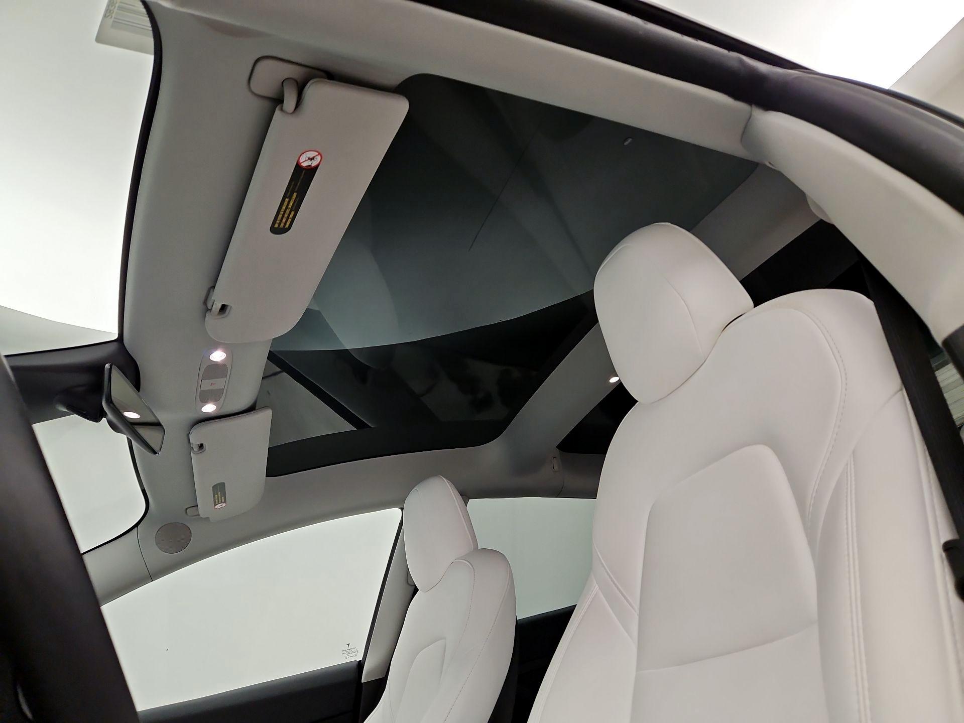 Thumbnail: 2022 Tesla Model 3 - 18