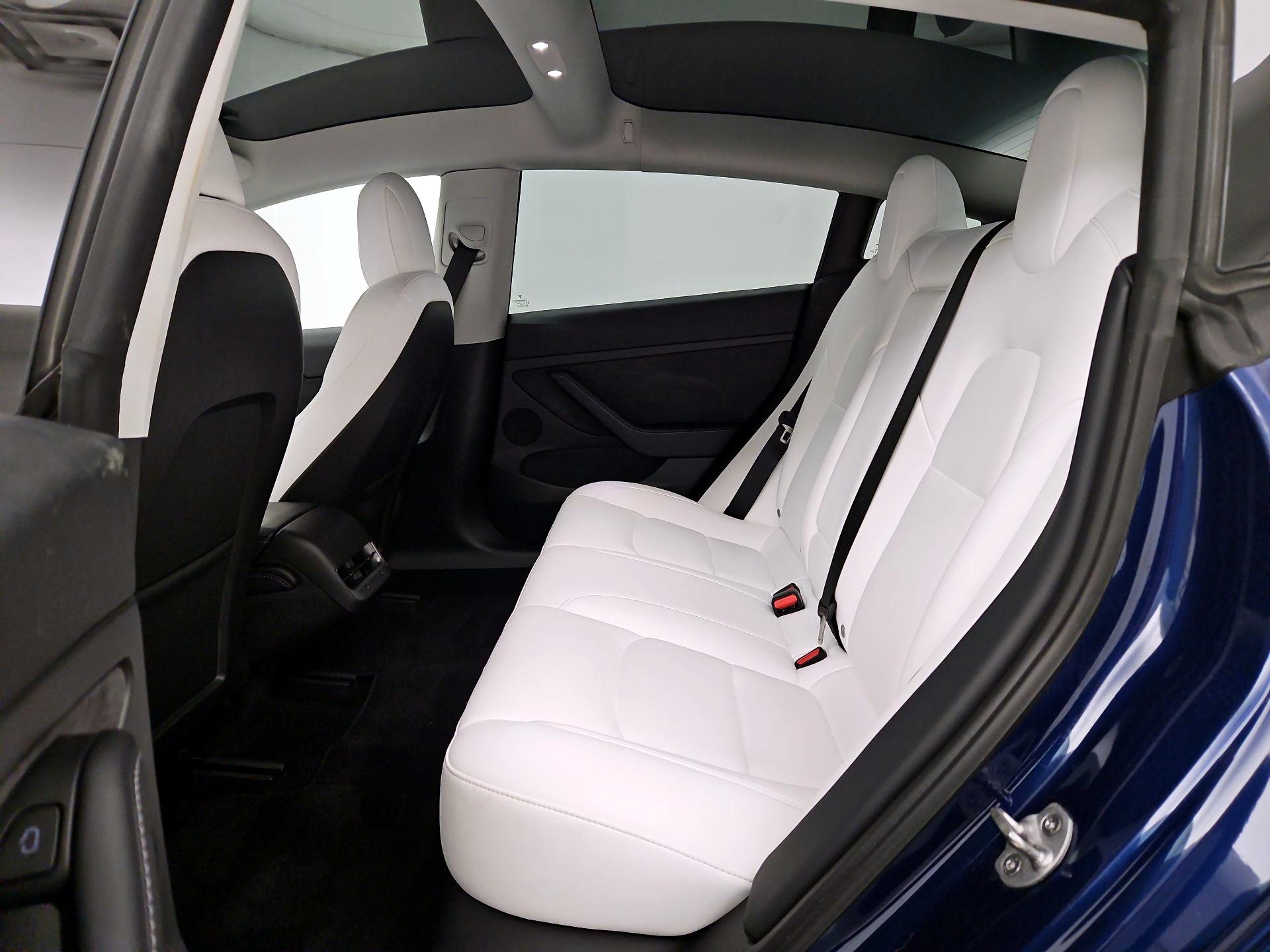 Thumbnail: 2022 Tesla Model 3 - 19