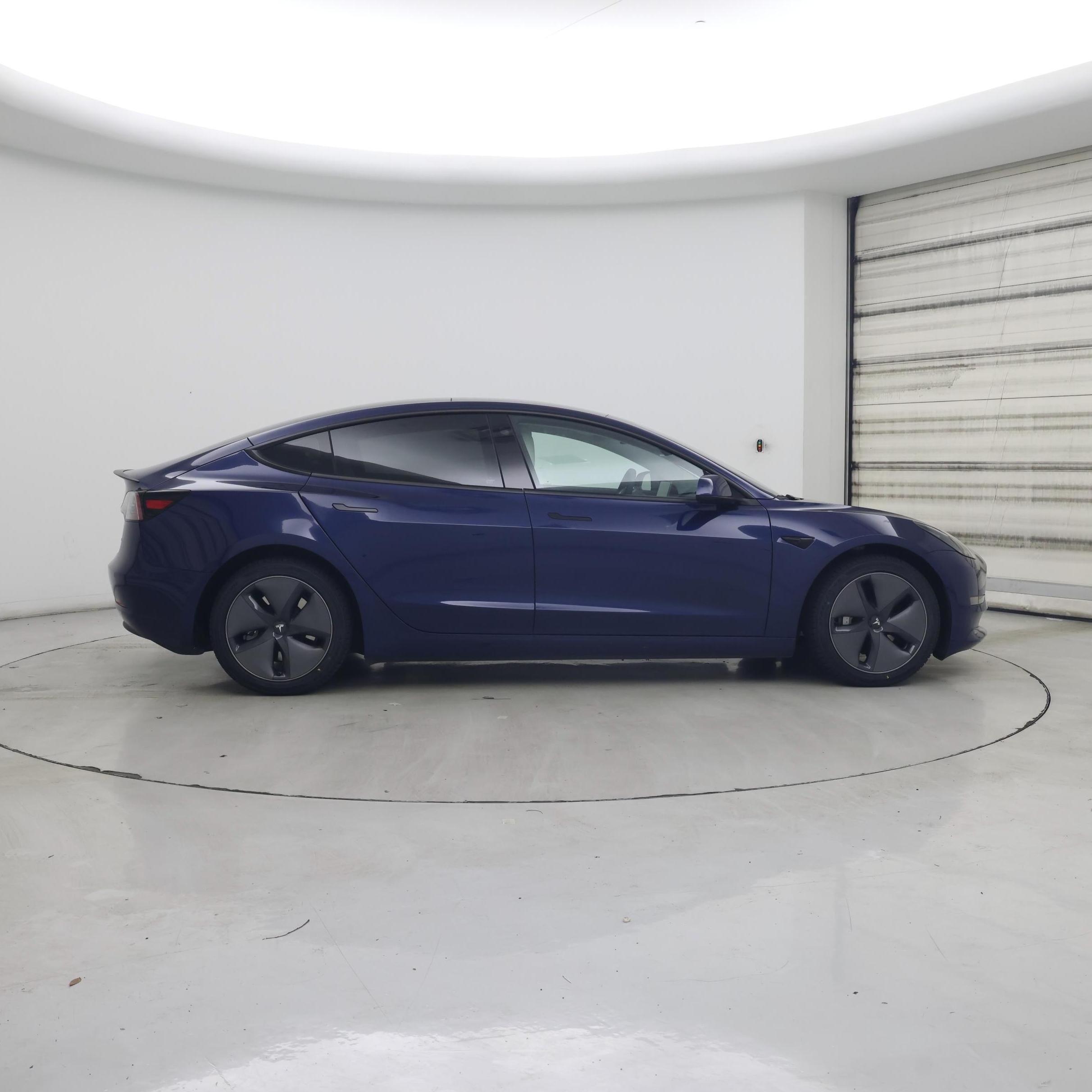 Thumbnail: 2022 Tesla Model 3 - 7