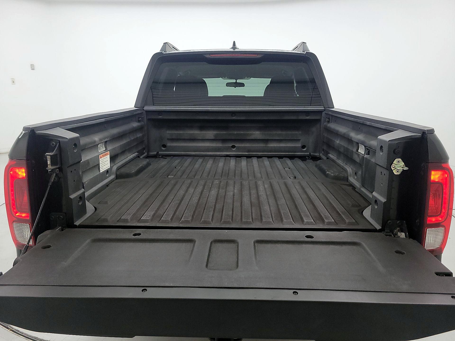 Thumbnail: 2017 Honda Ridgeline - 20