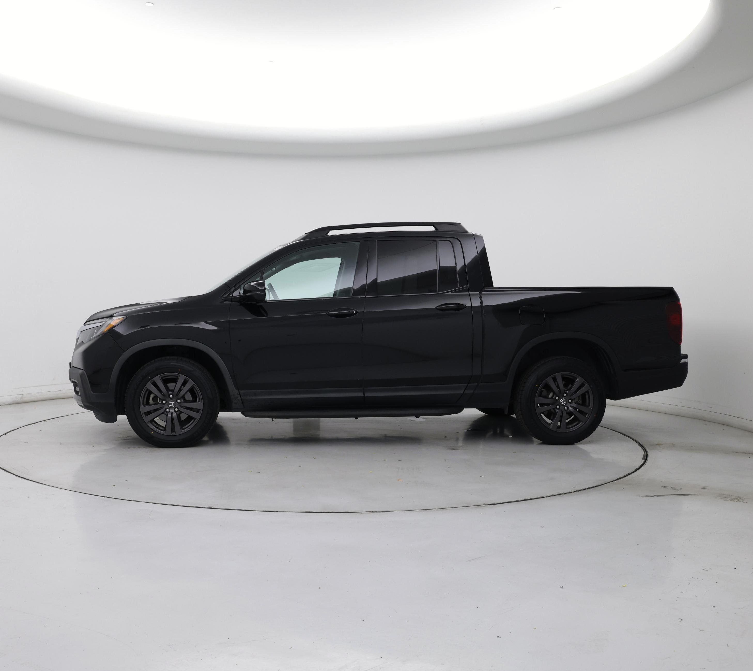 Thumbnail: 2017 Honda Ridgeline - 3