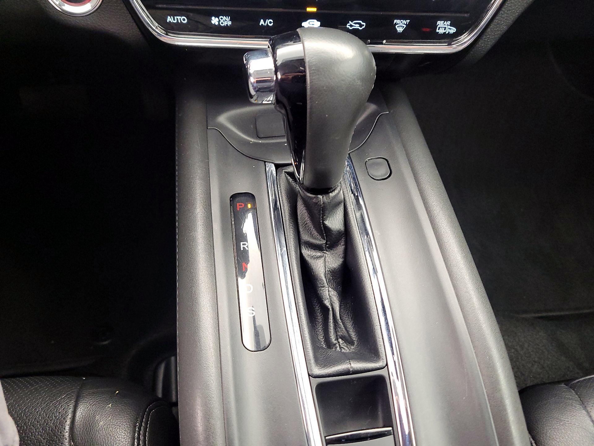 Thumbnail: 2019 Honda HR-V - 17