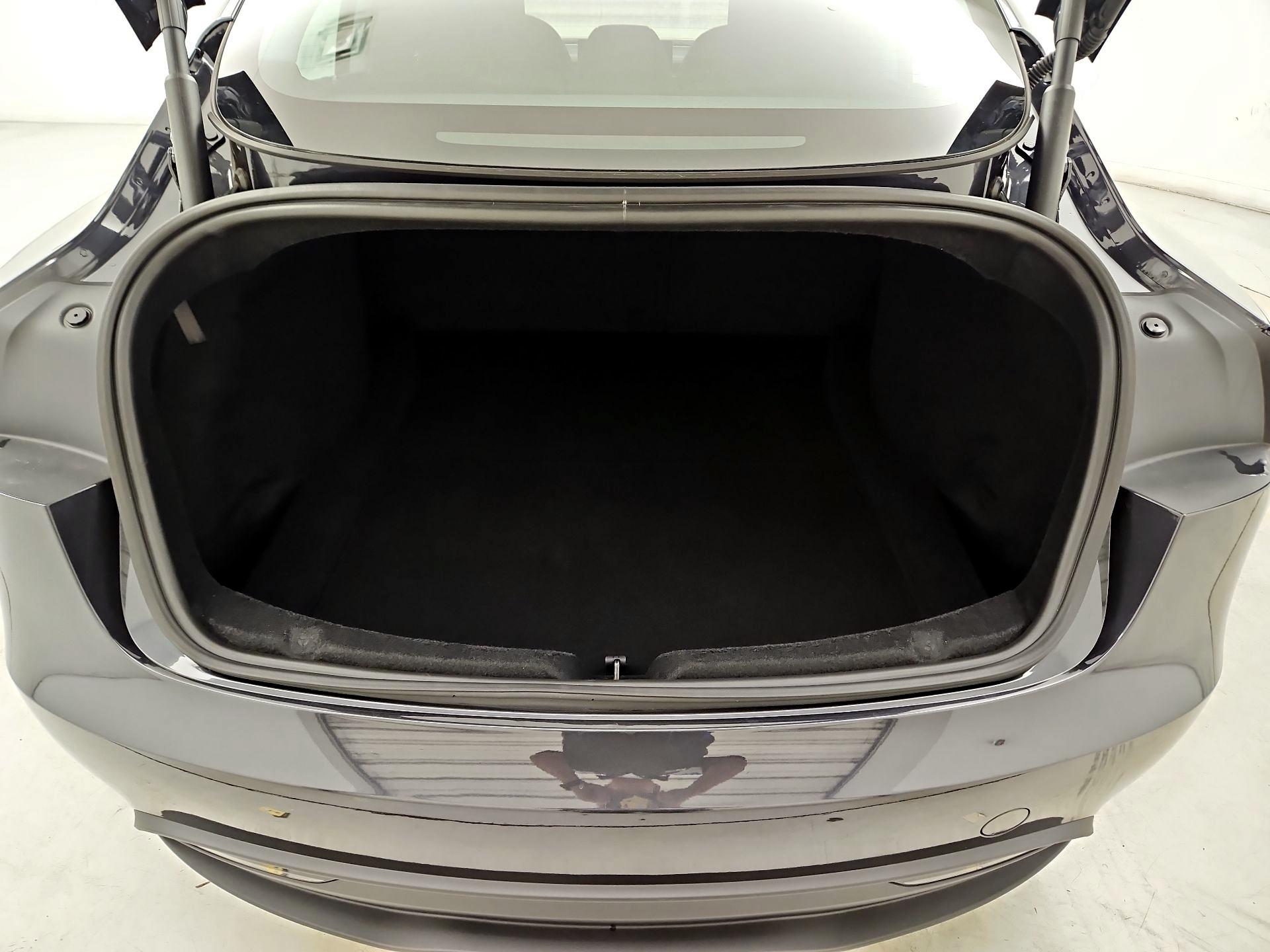 Thumbnail: 2025 Tesla Model 3 - 20