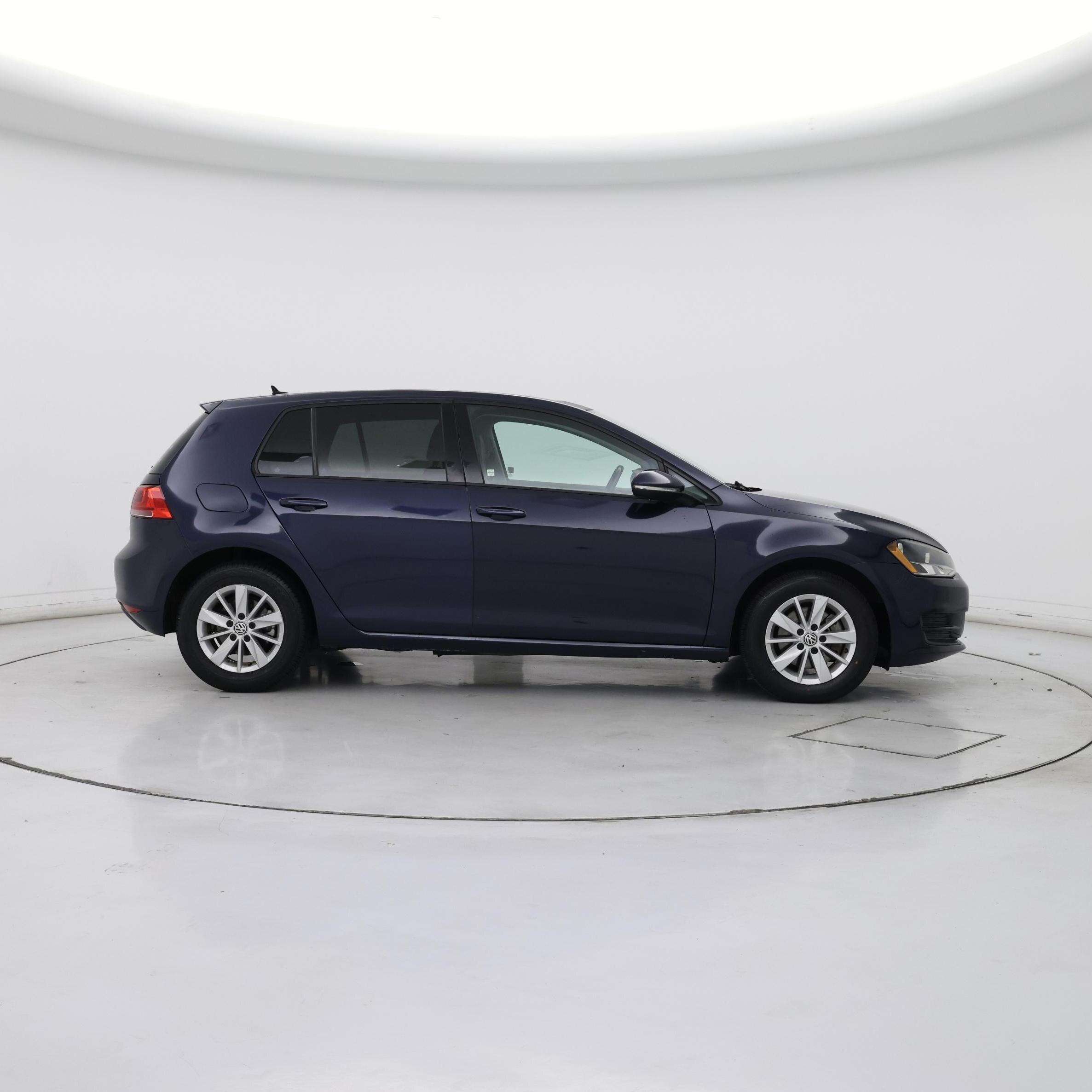 Thumbnail: 2015 Volkswagen Golf - 7