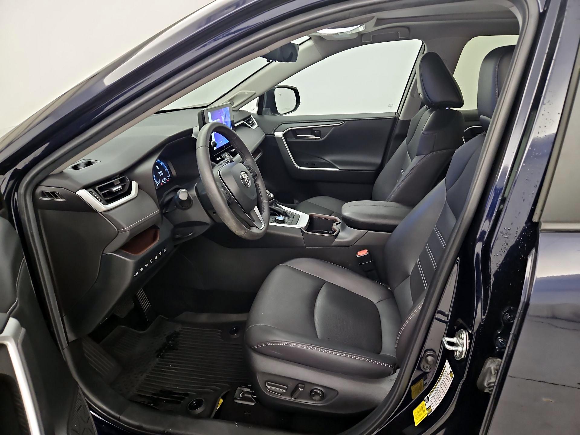 Thumbnail: 2023 Toyota RAV4 - 11