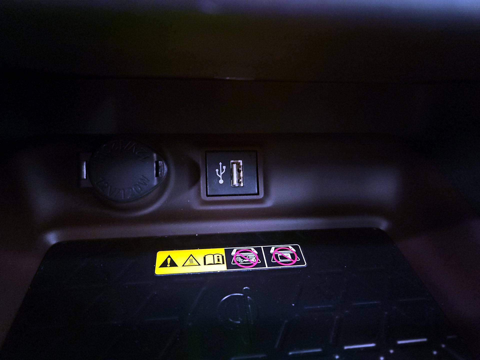 Thumbnail: 2023 Toyota RAV4 - 19