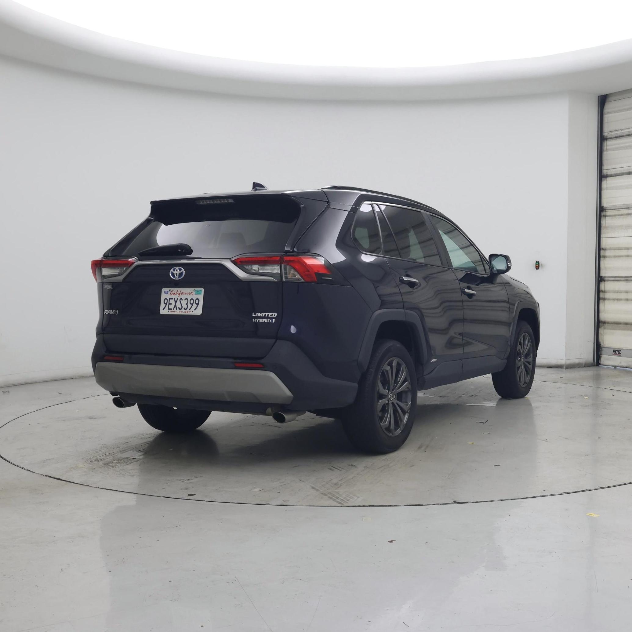 Thumbnail: 2023 Toyota RAV4 - 8