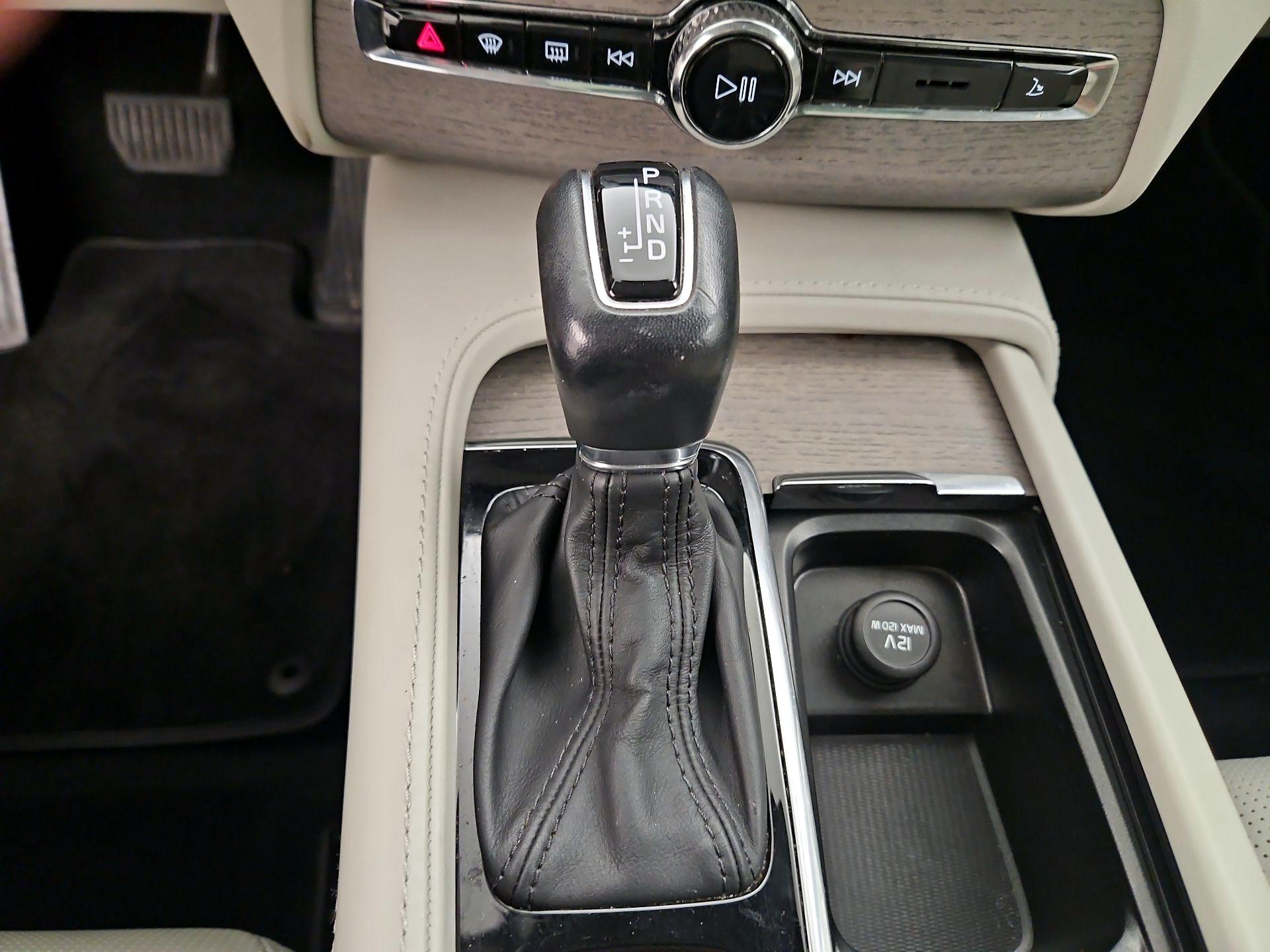 Thumbnail: 2020 Volvo XC90 - 18