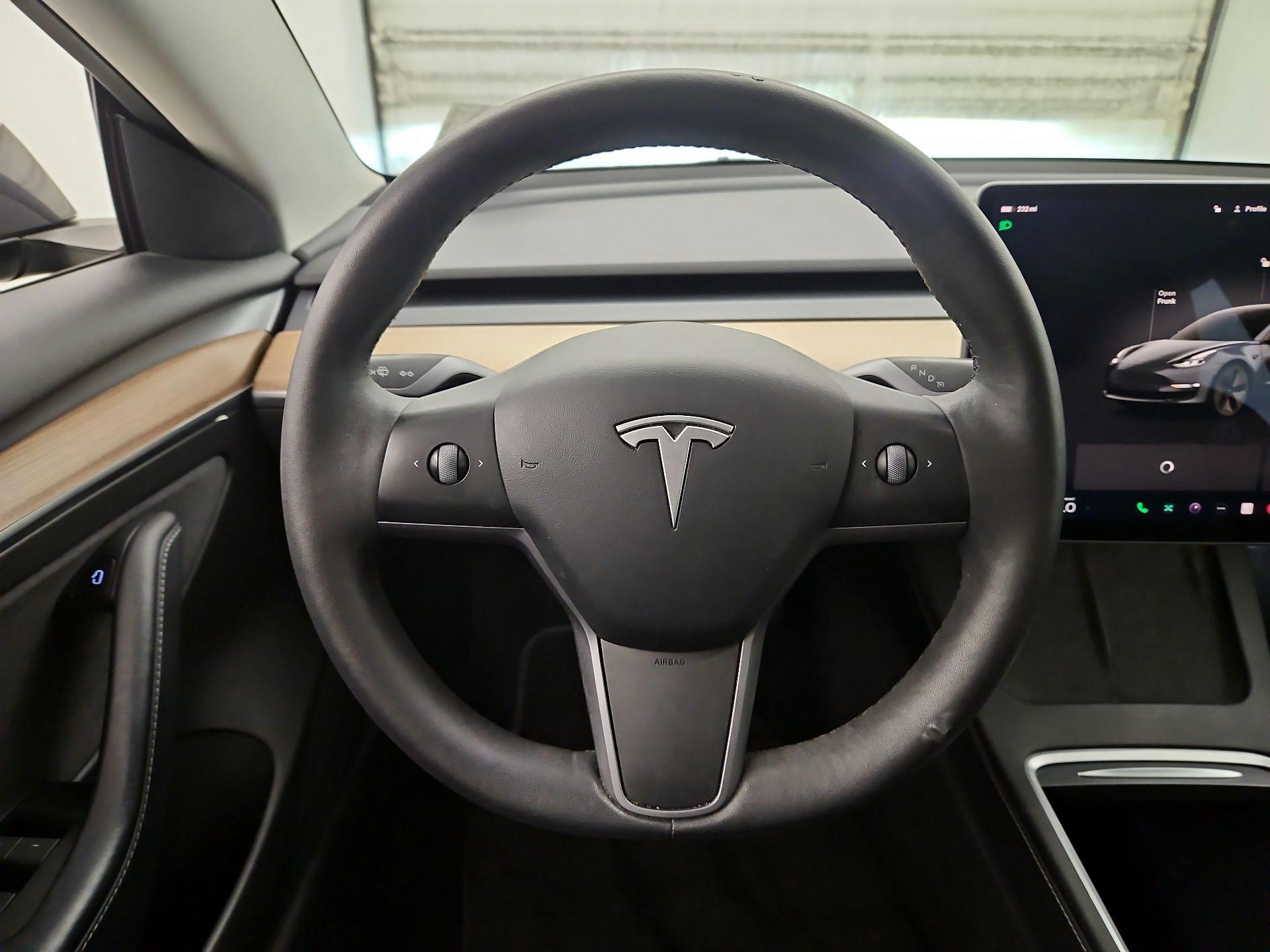 Thumbnail: 2022 Tesla Model 3 - 10