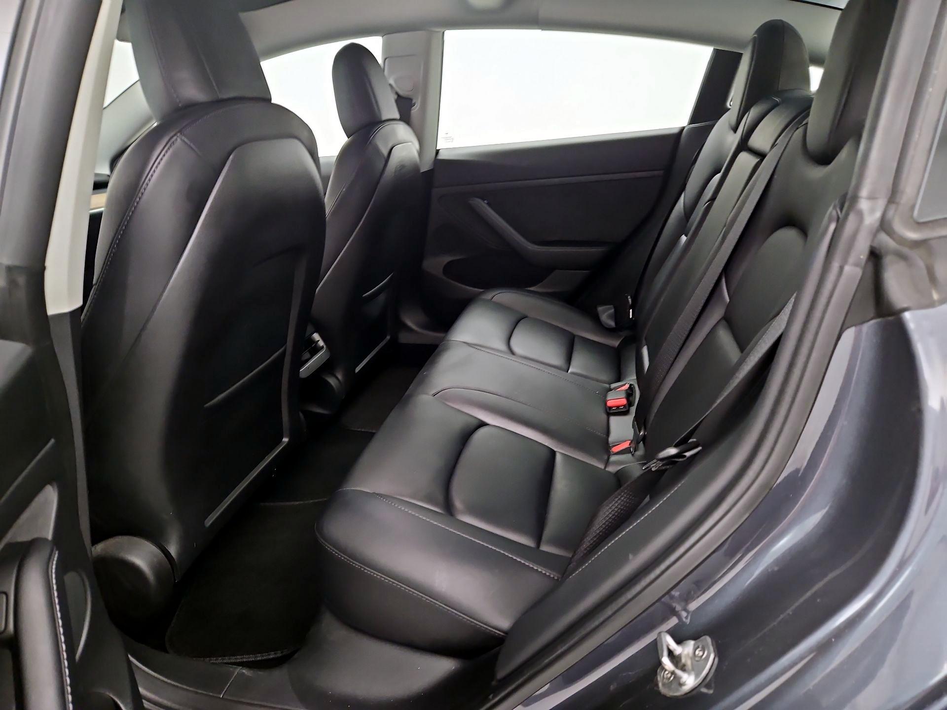 Thumbnail: 2022 Tesla Model 3 - 18