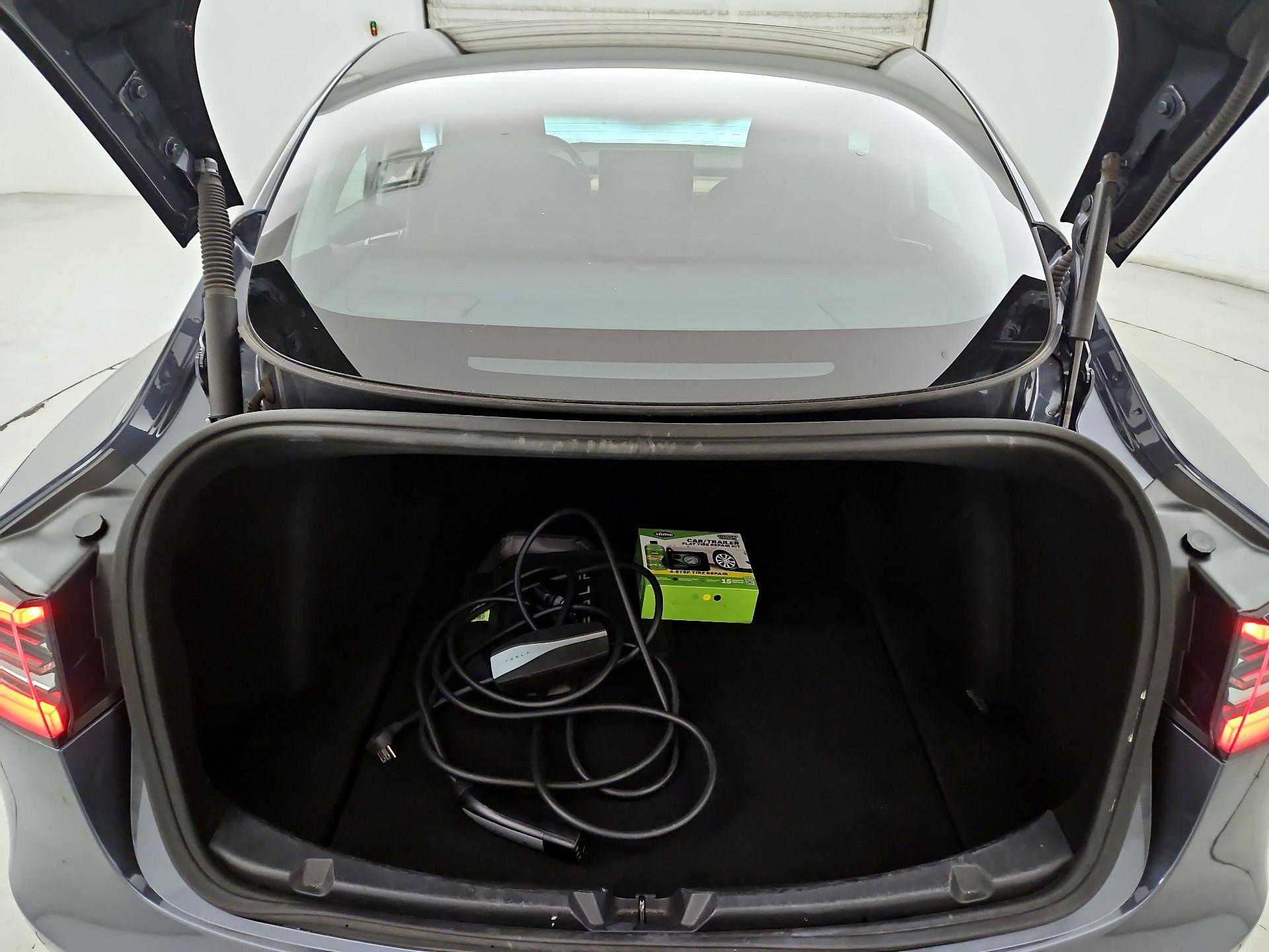 Thumbnail: 2022 Tesla Model 3 - 19