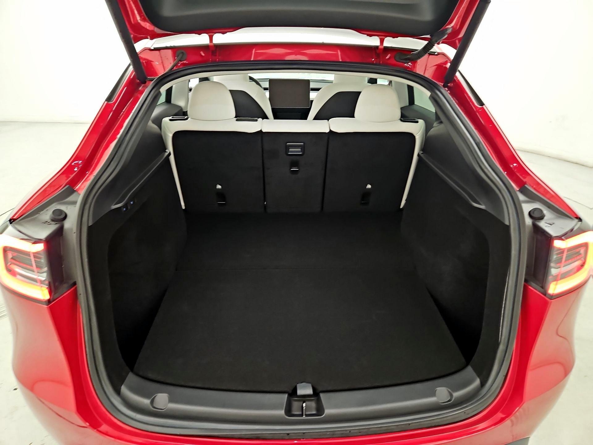 Thumbnail: 2023 Tesla Model Y - 19