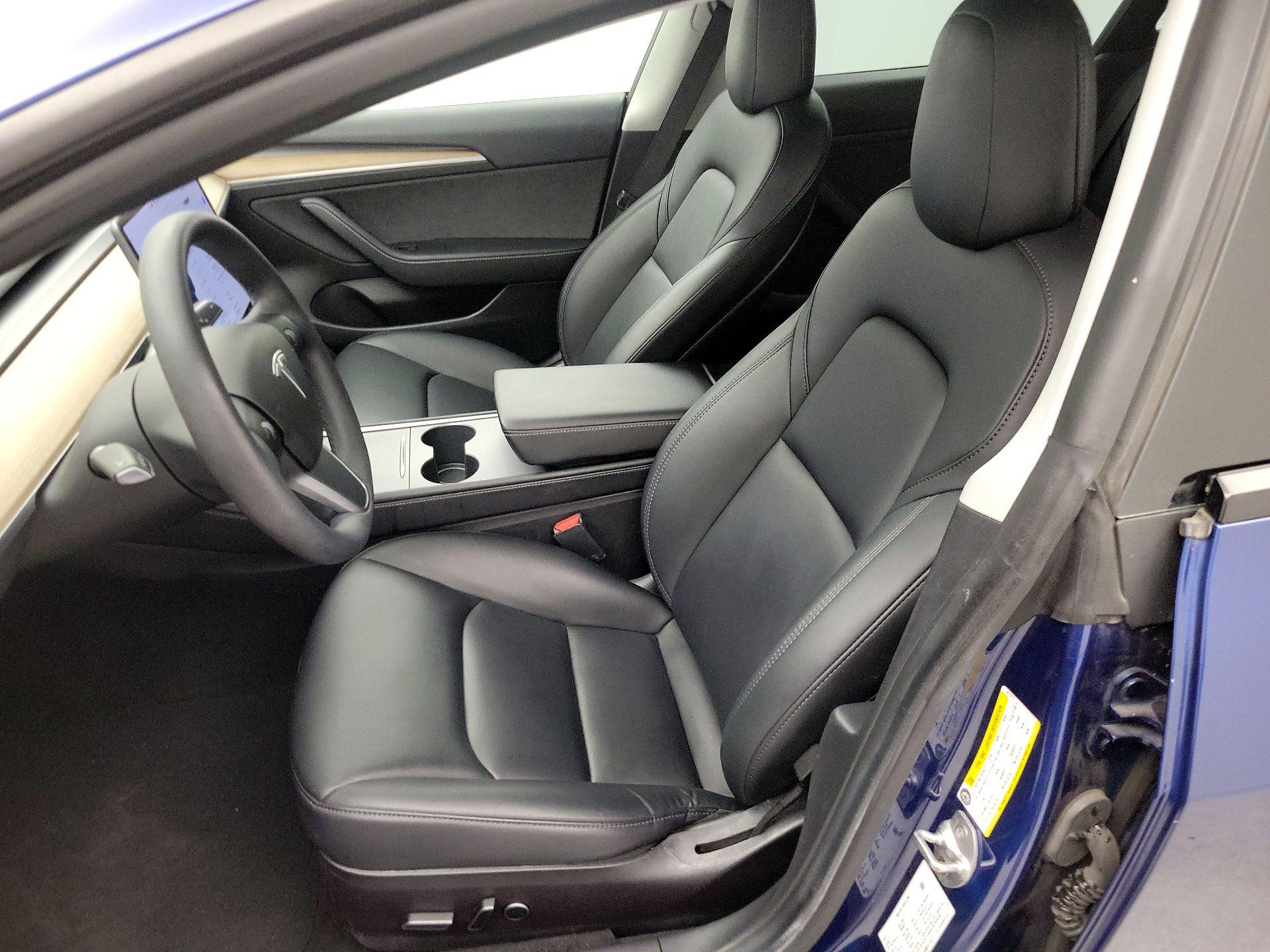 Thumbnail: 2021 Tesla Model 3 - 11