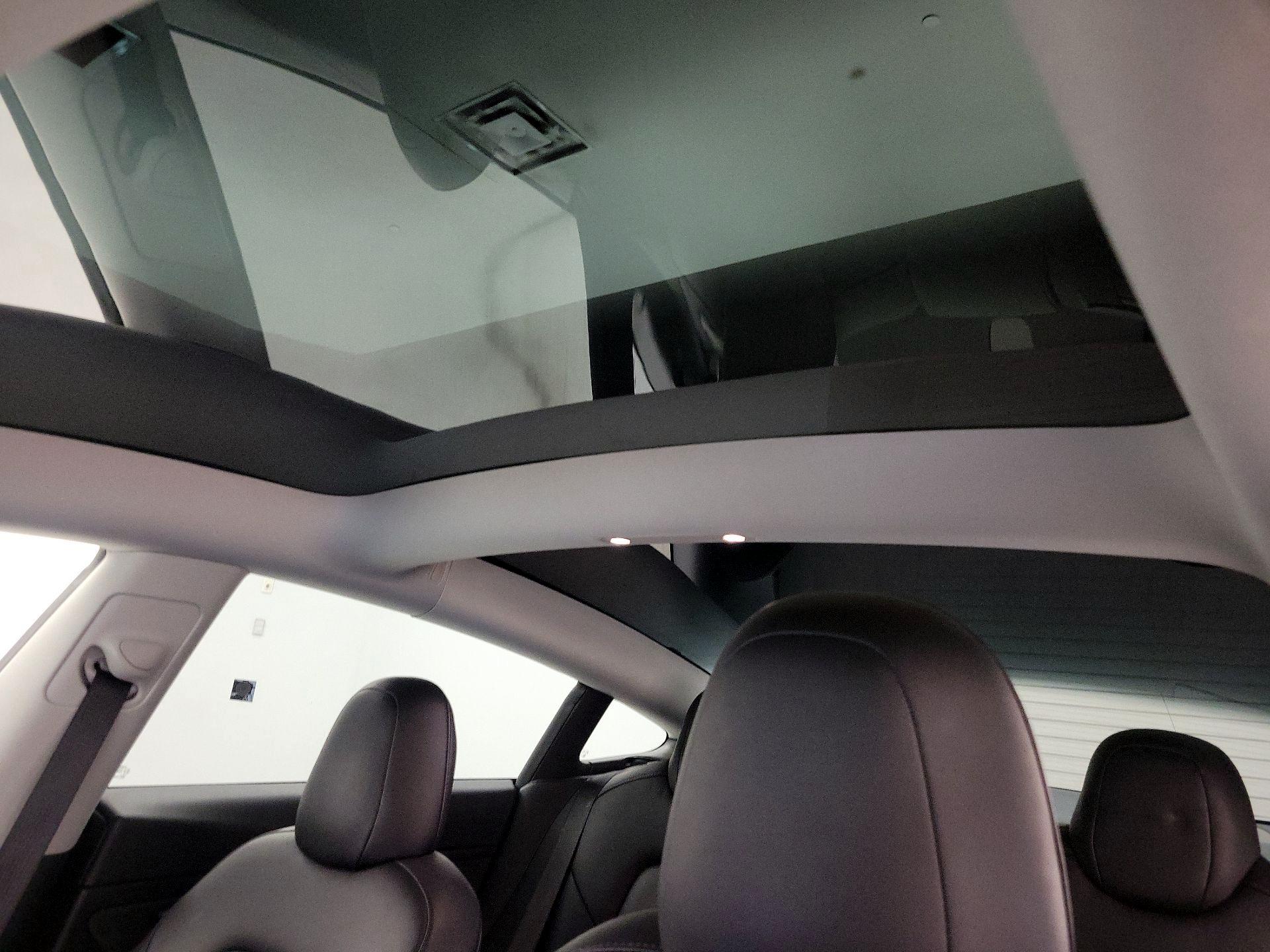 Thumbnail: 2021 Tesla Model 3 - 18