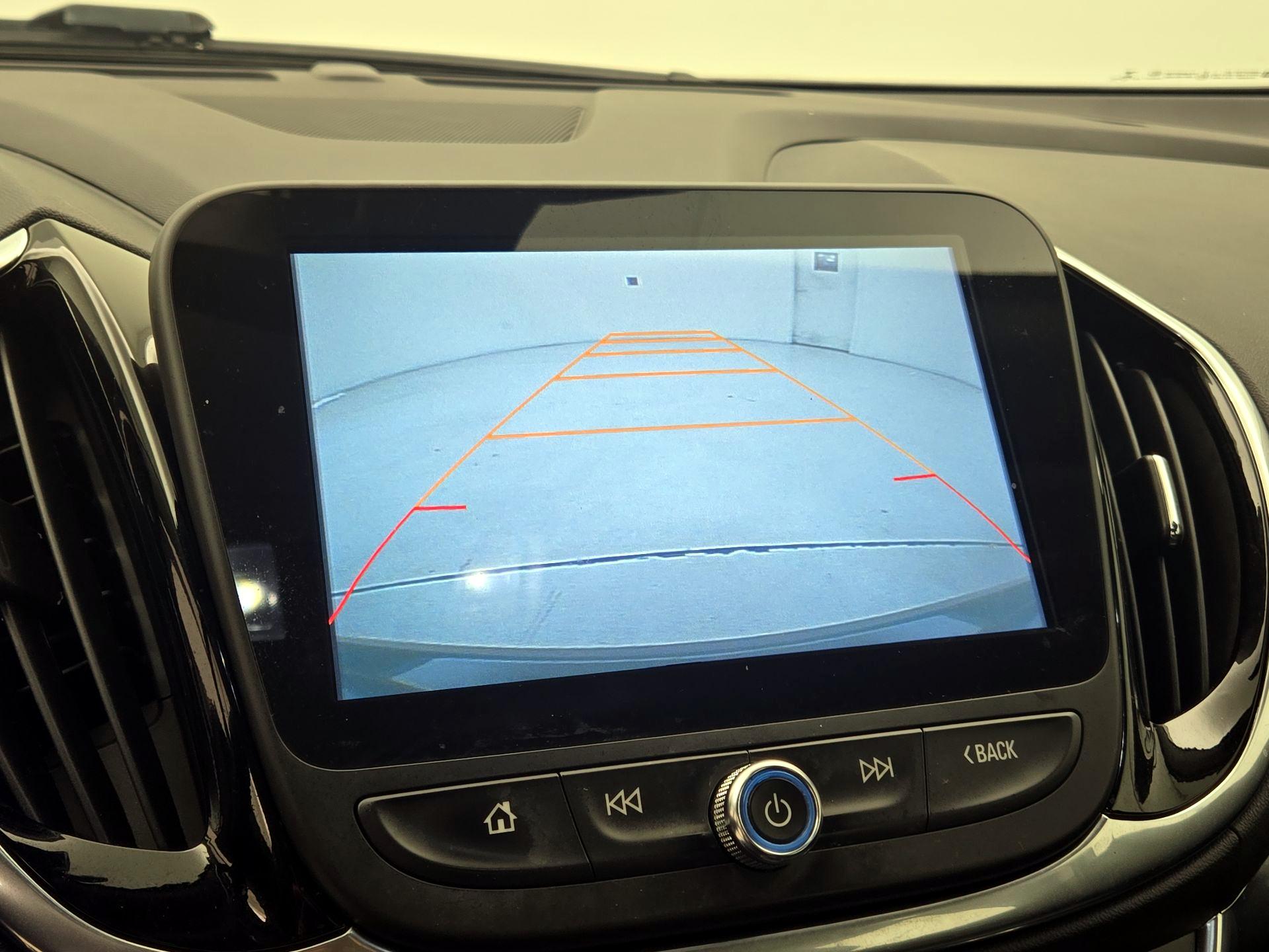 Thumbnail: 2017 Chevrolet Volt - 15