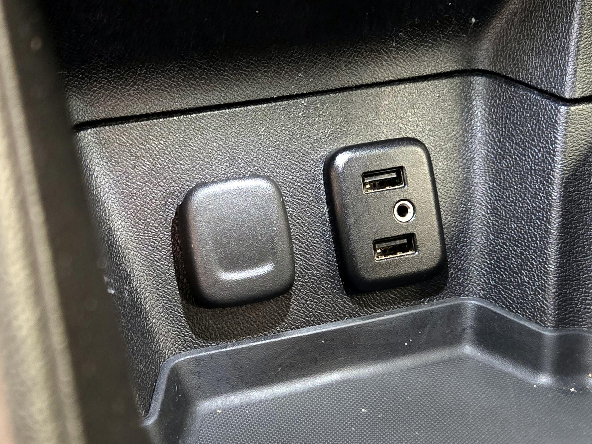 Thumbnail: 2017 Chevrolet Volt - 19