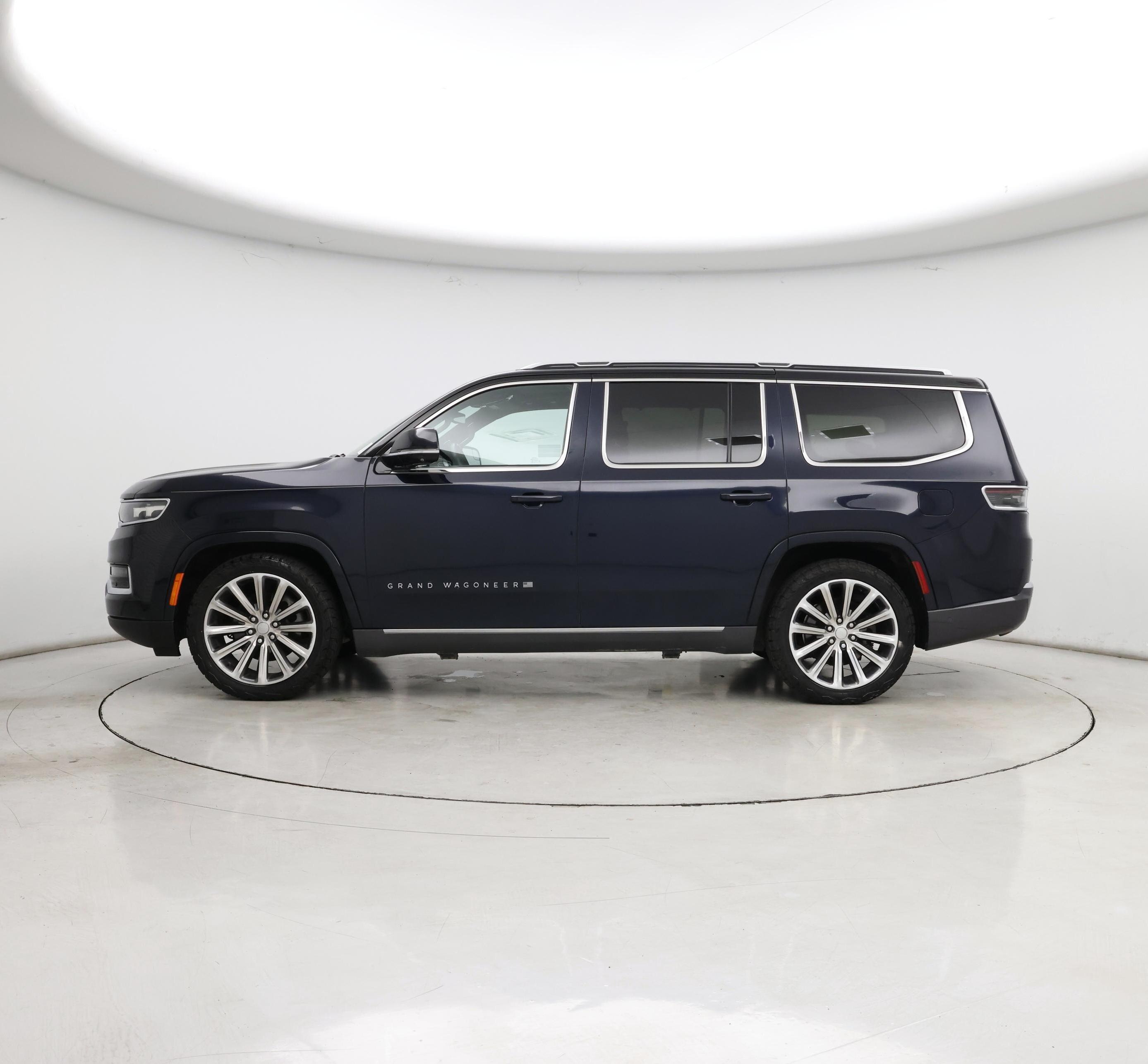 Thumbnail: 2022 Jeep Grand Wagoneer - 3