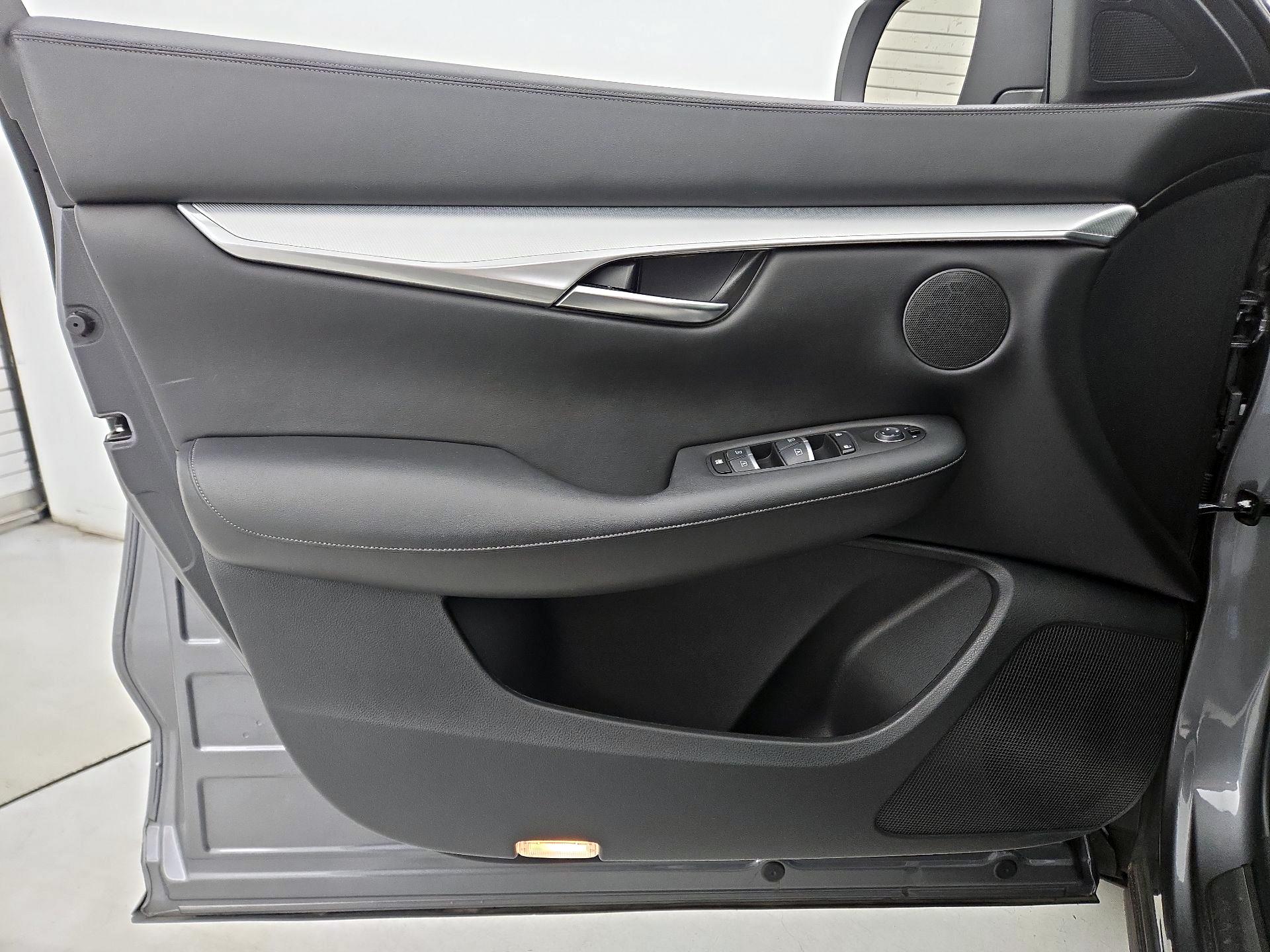 Thumbnail: 2020 INFINITI QX50 - 12