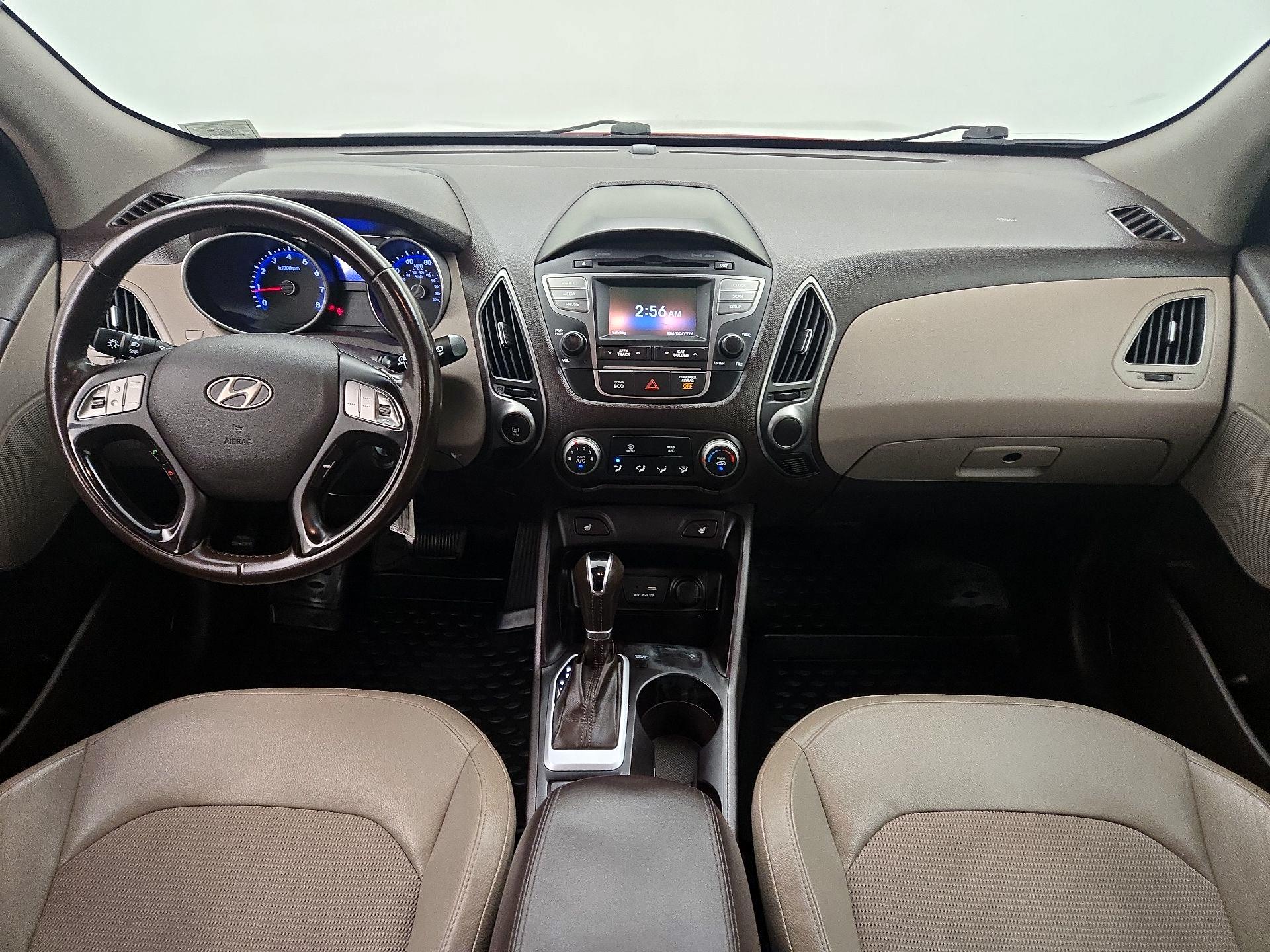 Thumbnail: 2015 Hyundai Tucson - 9